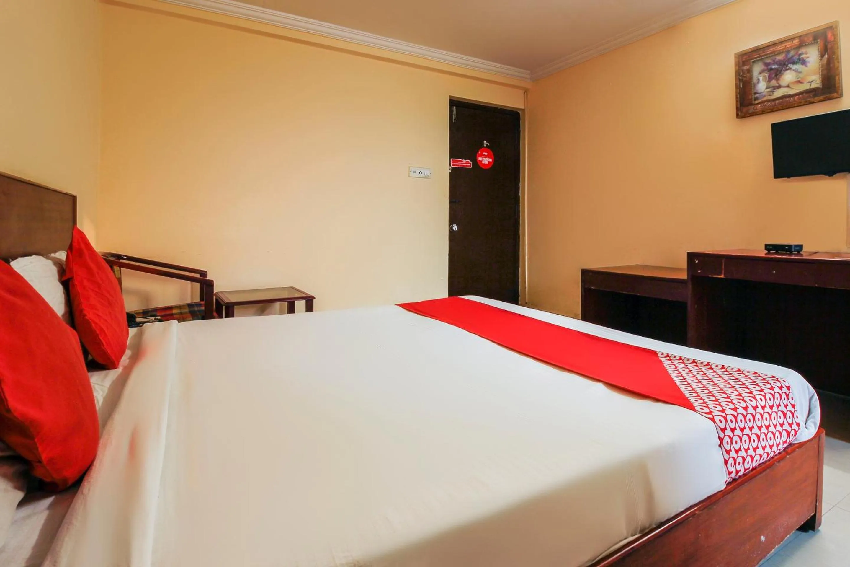 Bedroom, Bed in Hotel O Priya Residency