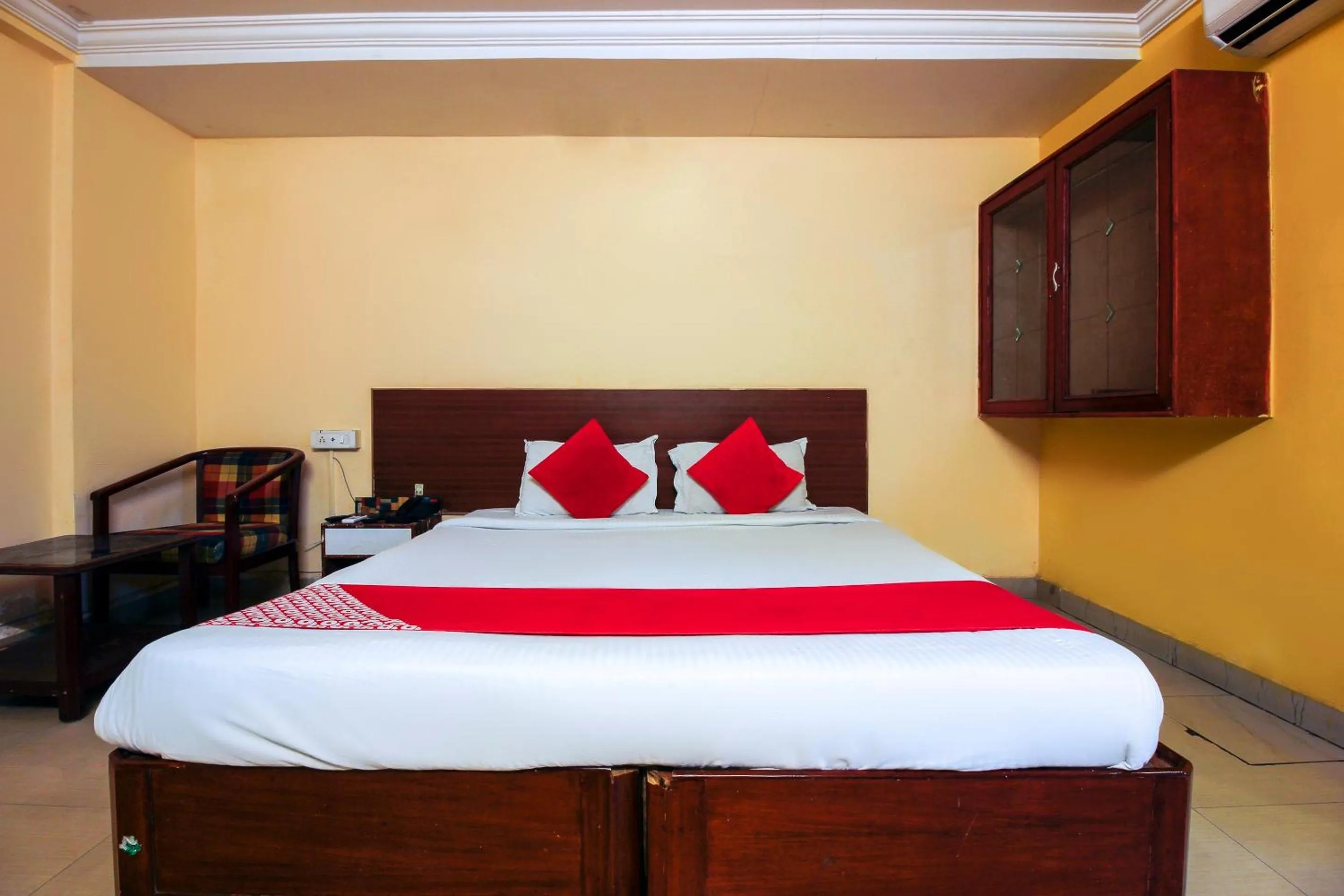 Bedroom, Bed in Hotel O Priya Residency