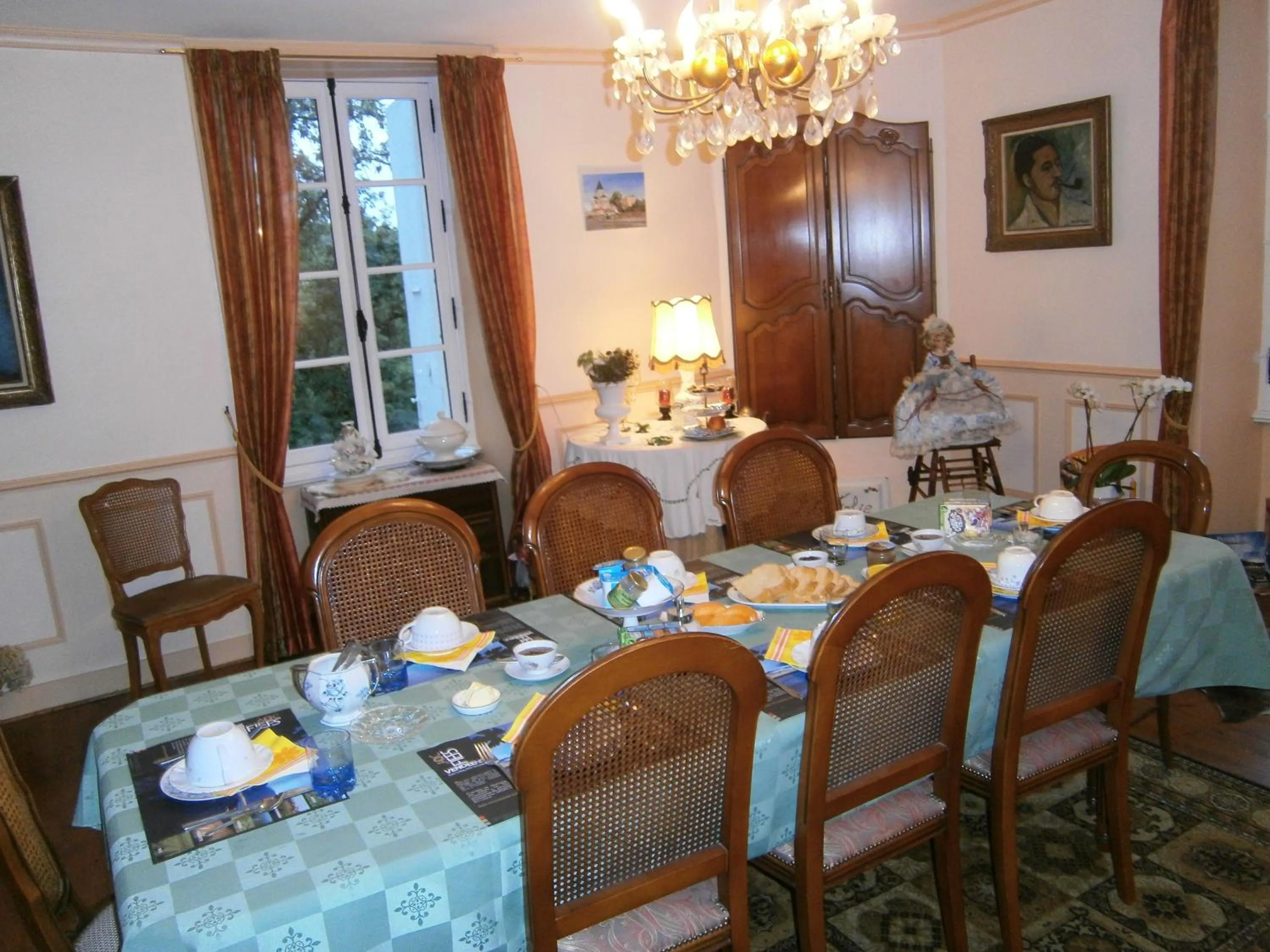 Dining area in Logis La Folie