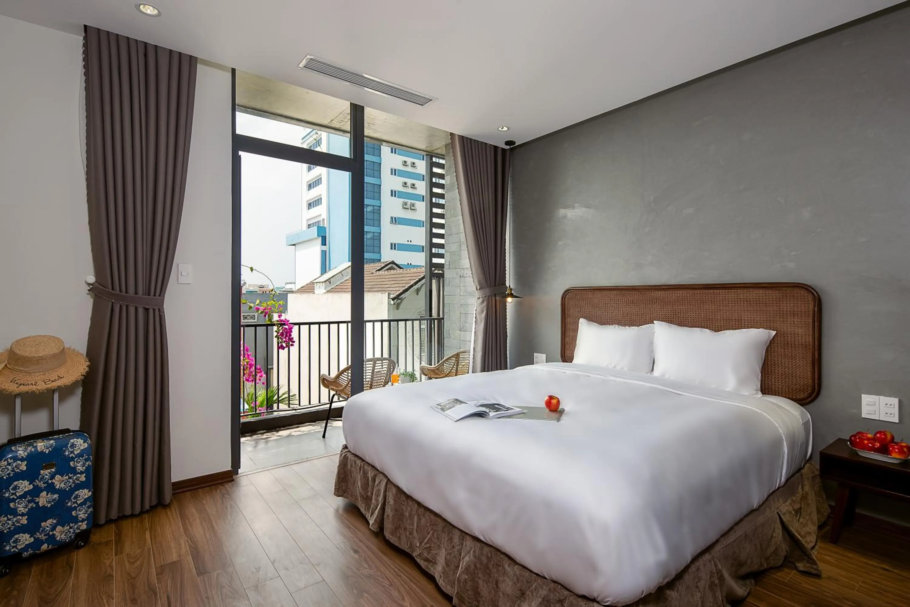 Bed in Tropical House Apartment Da Nang