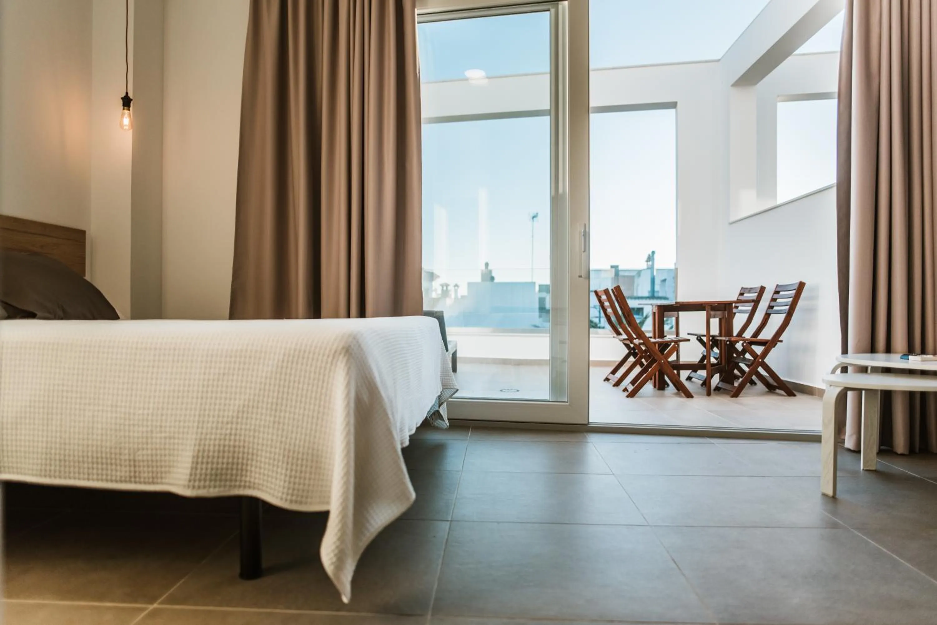 Balcony/Terrace, Bed in Apartamentos ZHR