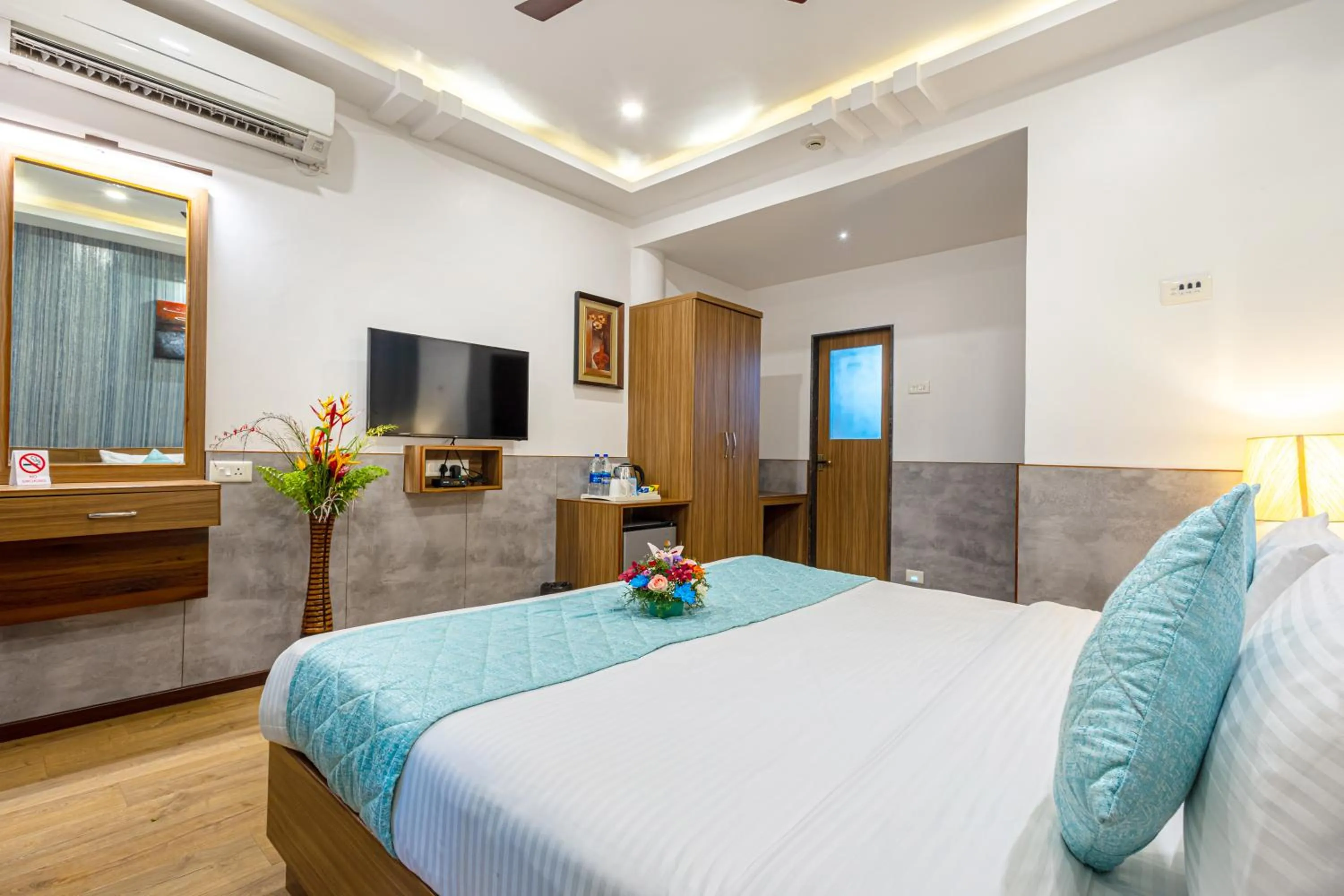 Bed in Salcete Beach Resort