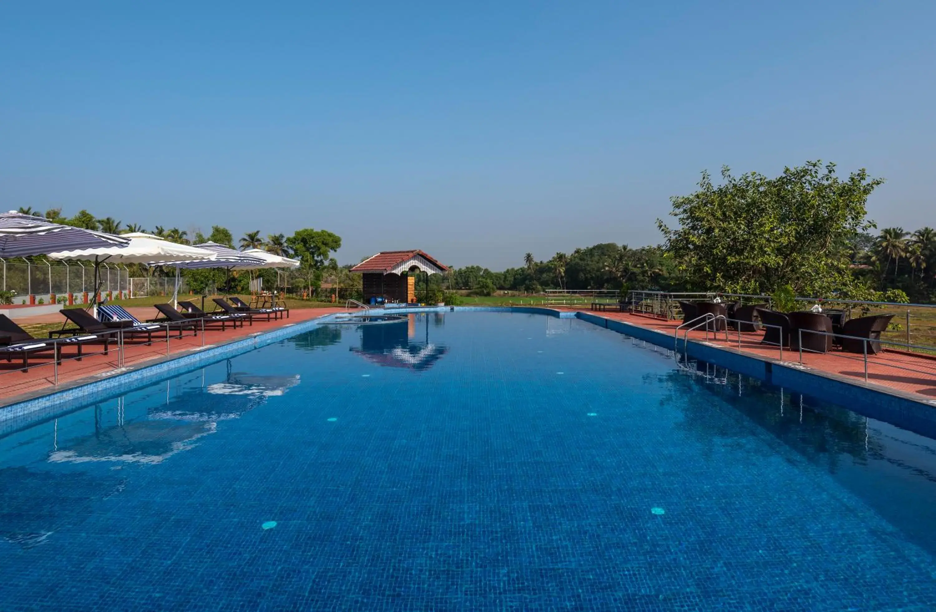 Swimming pool in Salcete Beach Resort Swimming pool in Salcete Beach Resort