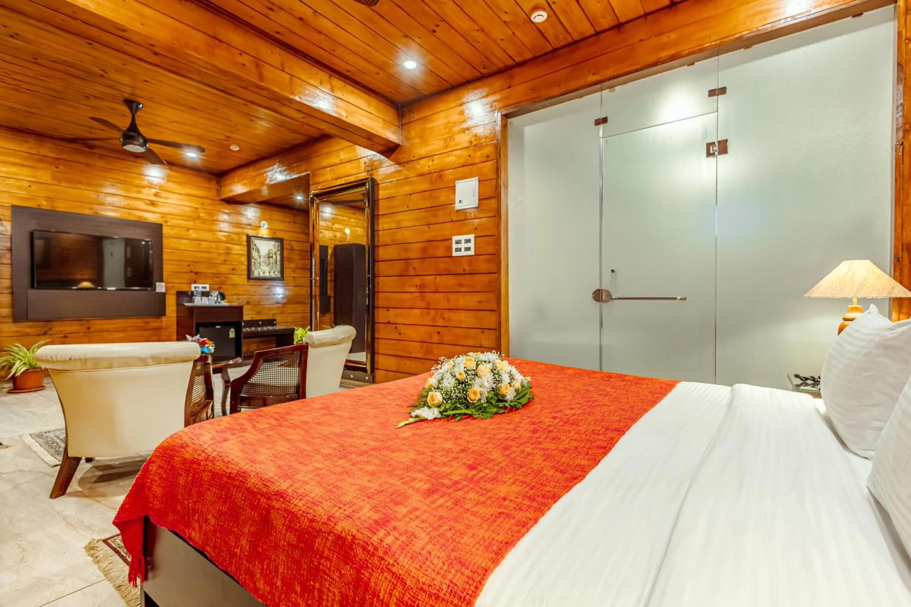 TV and multimedia, Bed in Salcete Beach Resort