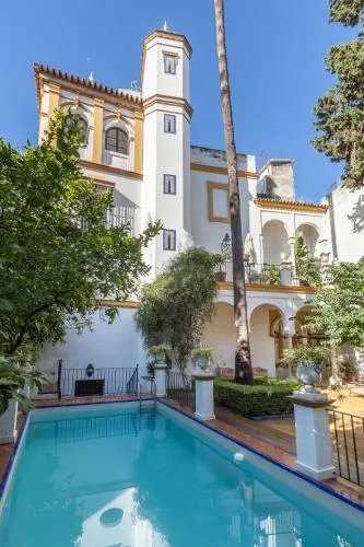 Villa Elvira, exclusive Pool and Gardens in the heart of Sevilla
