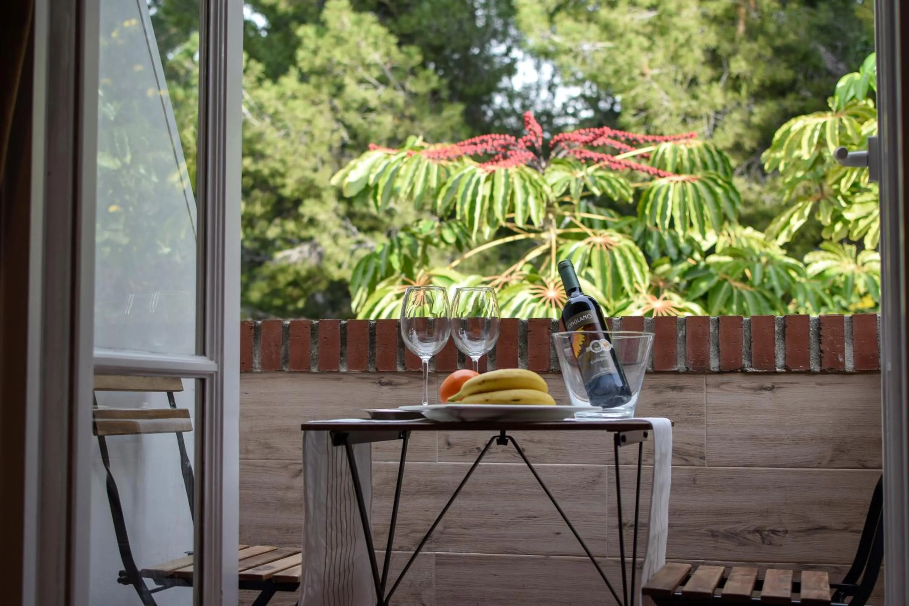 Garden view in Villa Antumalal B&B