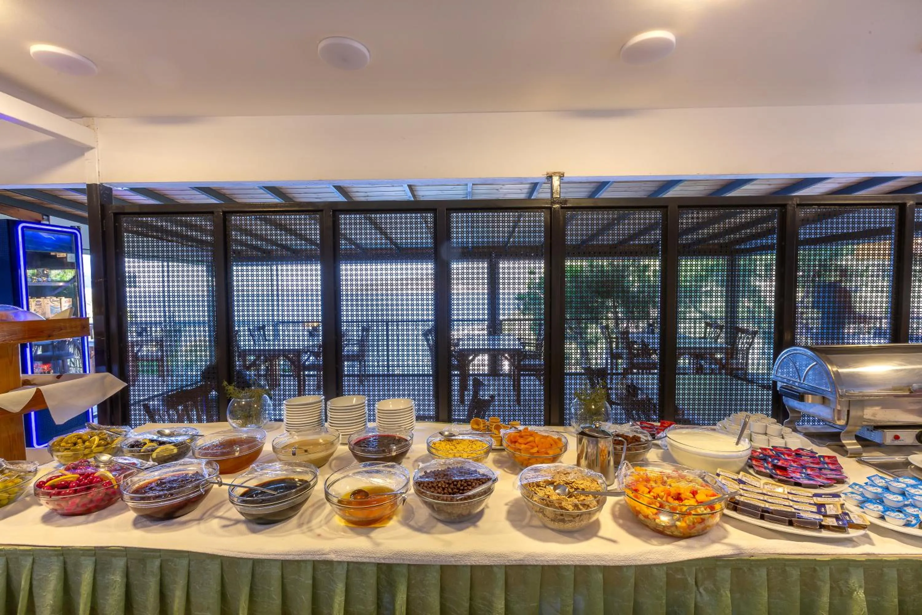 Buffet breakfast in Kulube Hotel