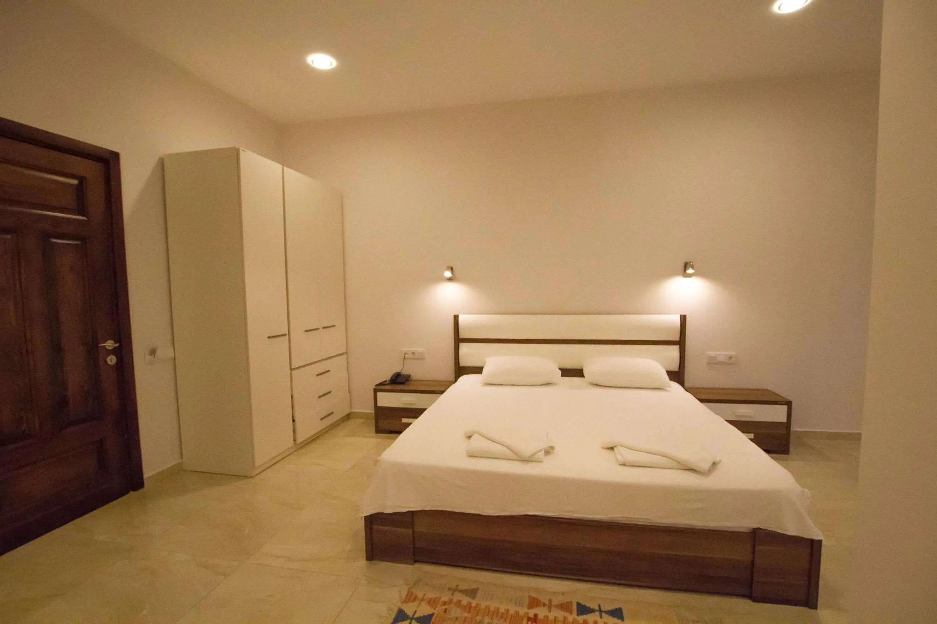 Living room, Bed in Kulube Hotel