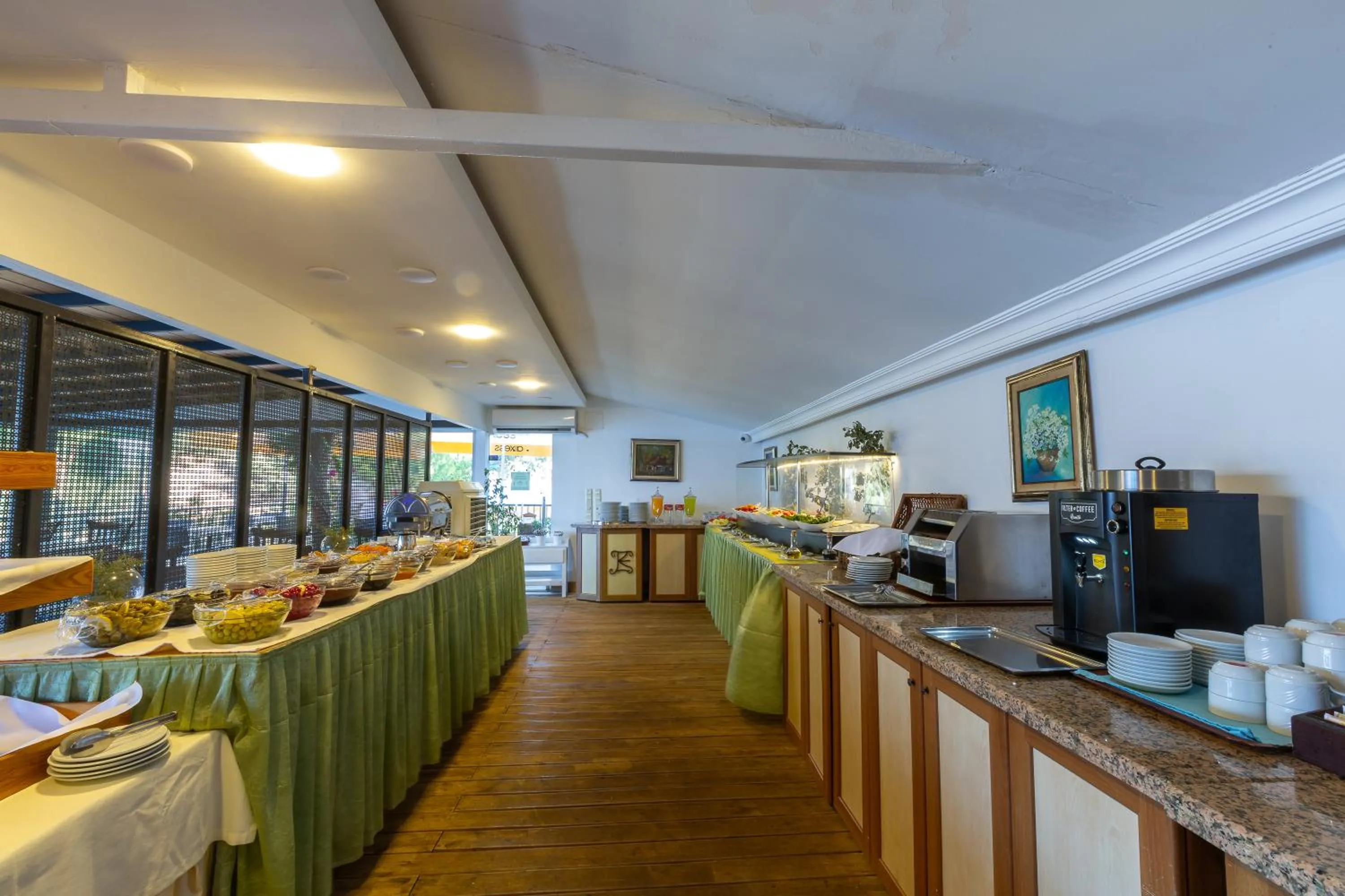 Buffet breakfast in Kulube Hotel