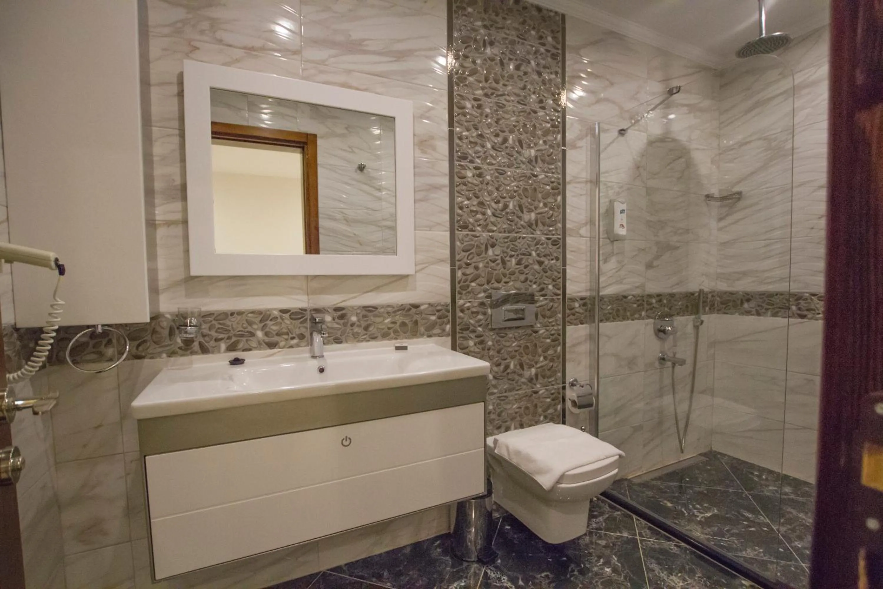Bathroom in Kulube Hotel