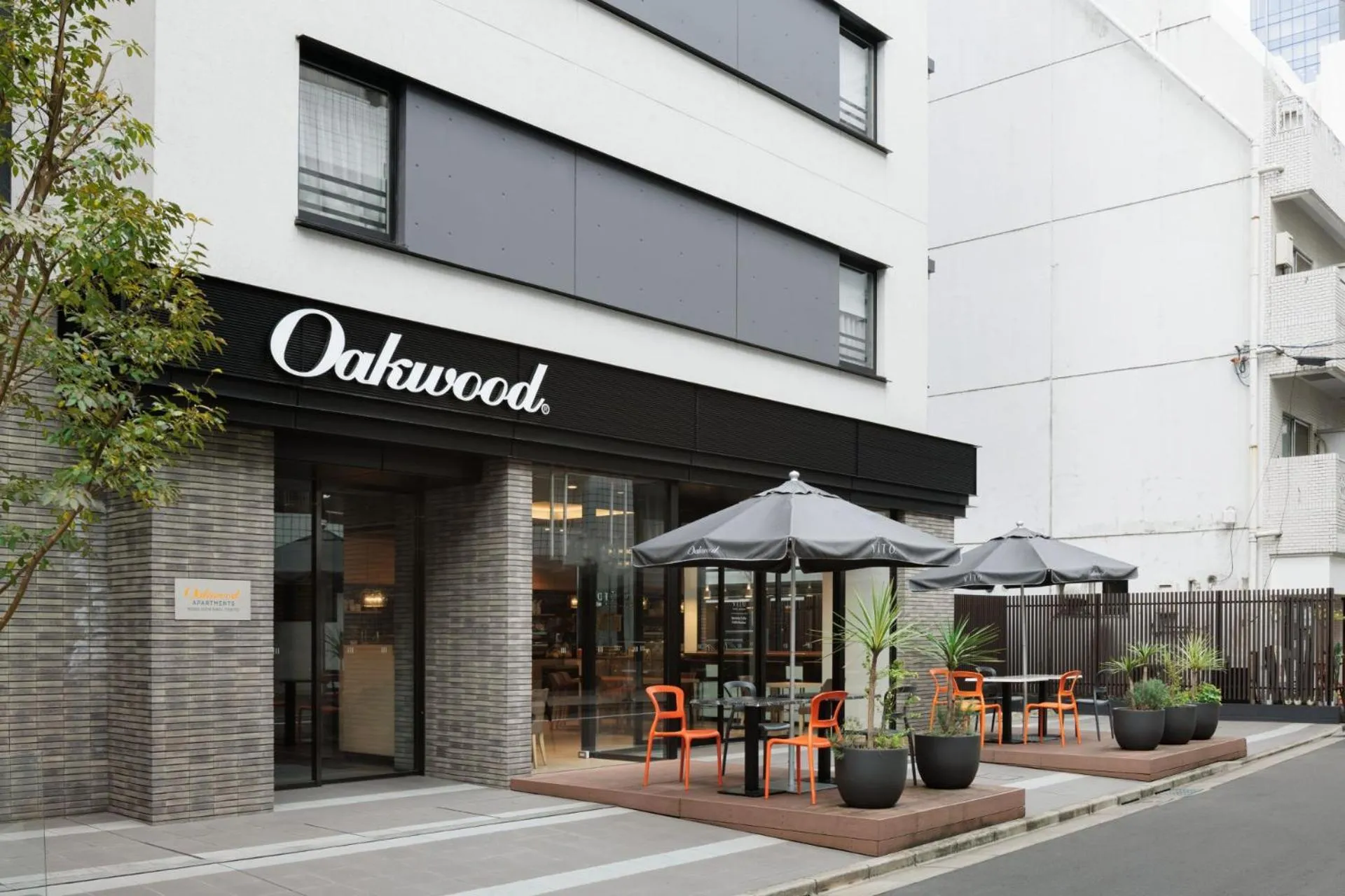 Property building in Oakwood Apartments Nishi-Shinjuku Tokyo