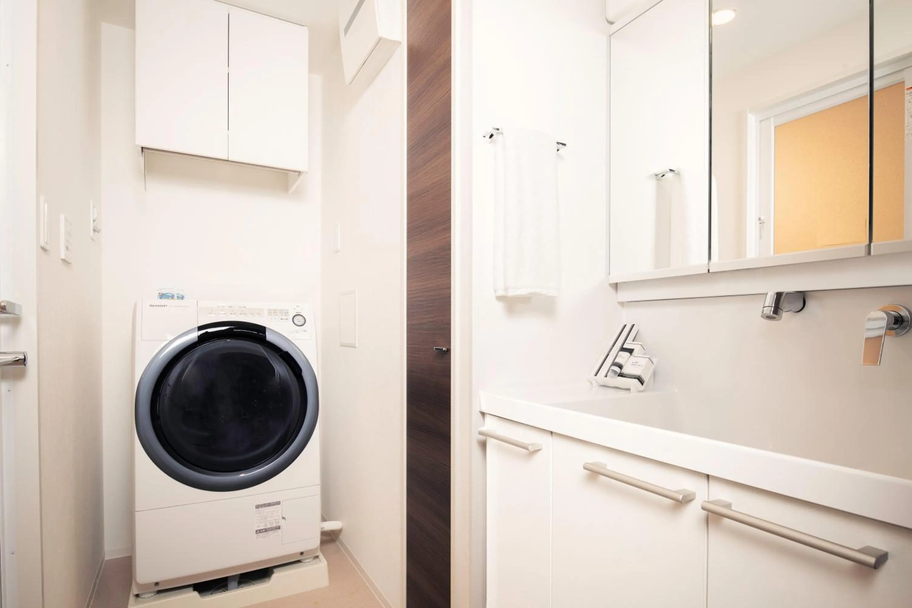 Bathroom in Oakwood Apartments Nishi-Shinjuku Tokyo