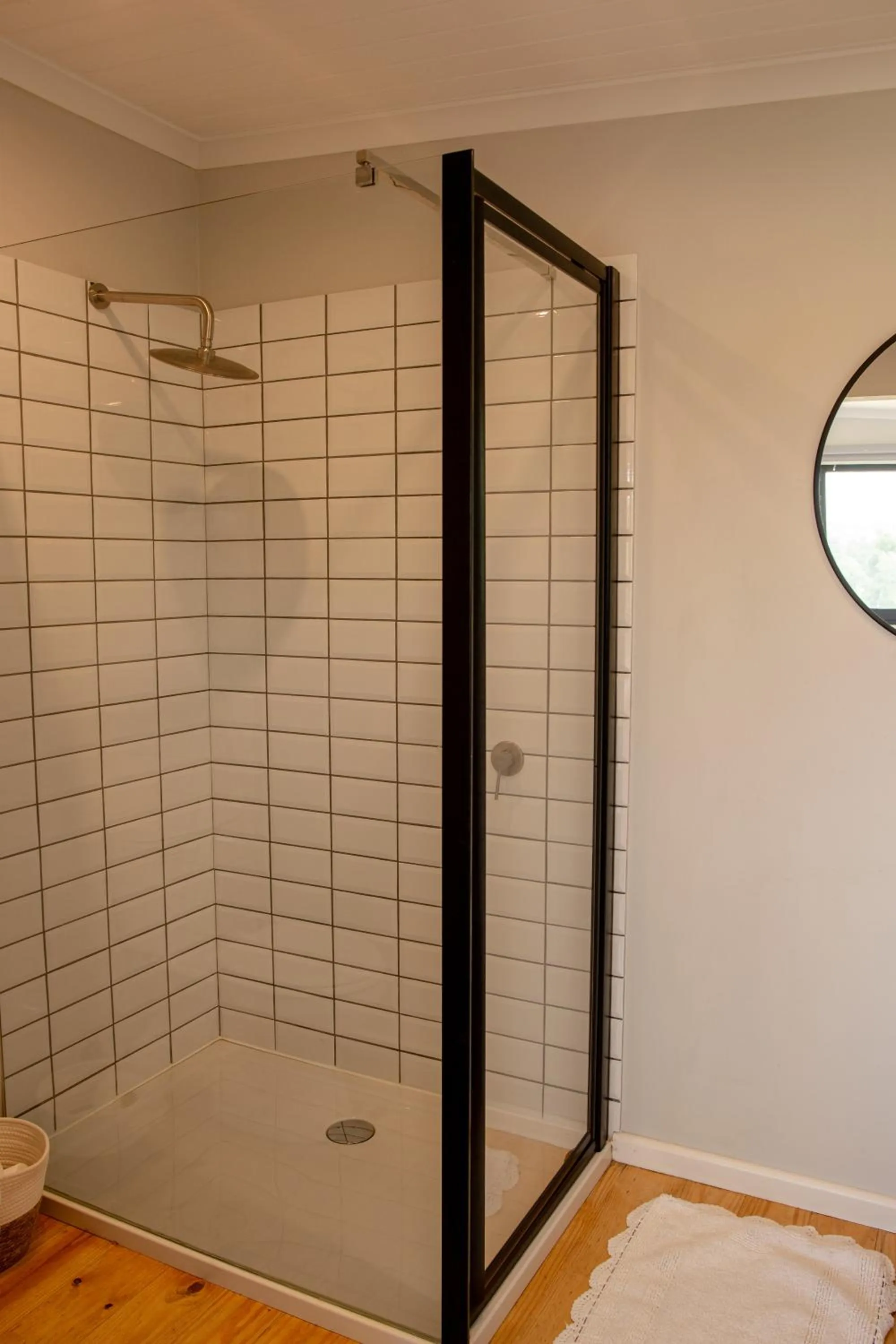 Shower in Oakhurst Farm Cottages