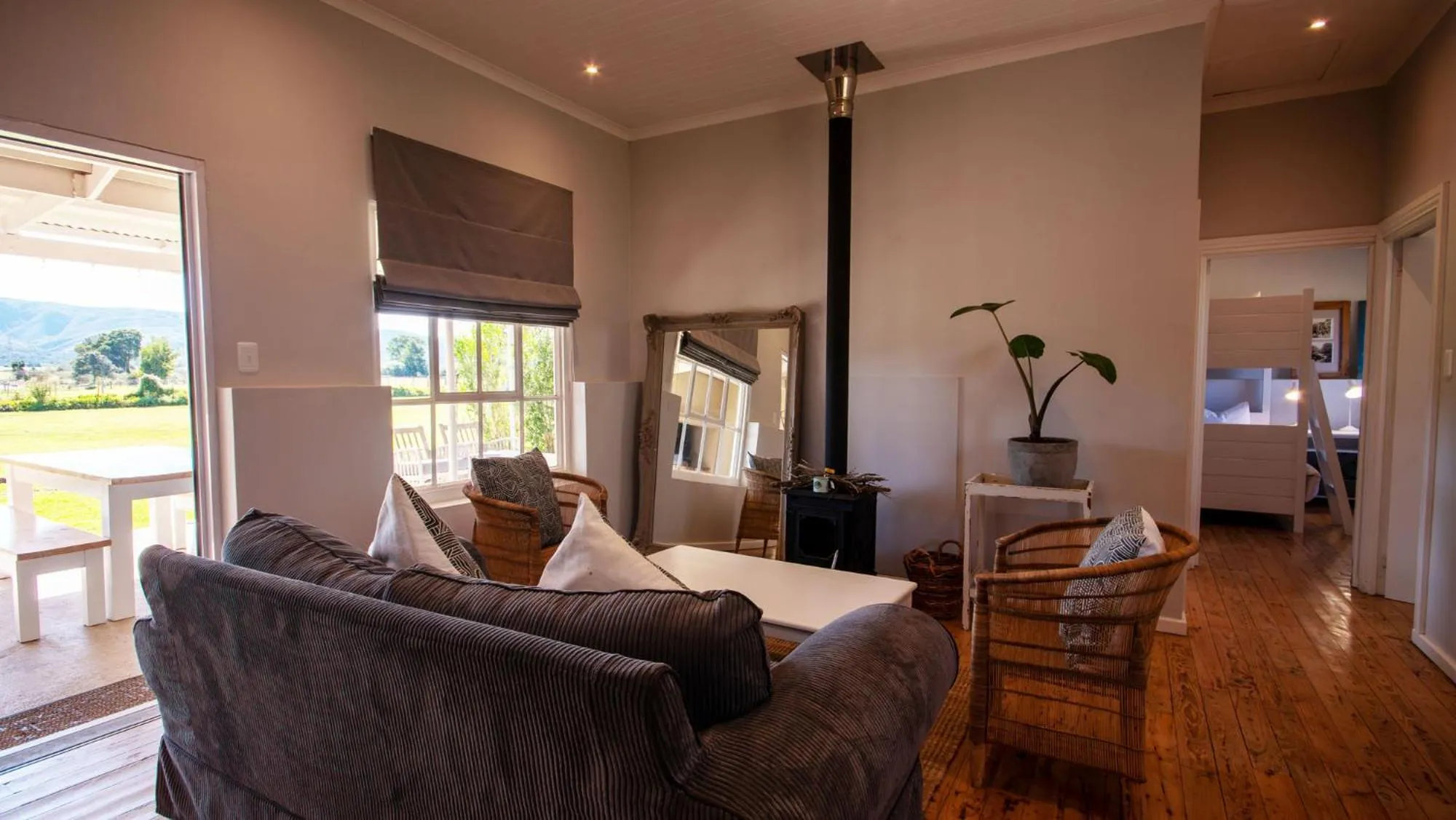 Living room in Oakhurst Farm Cottages