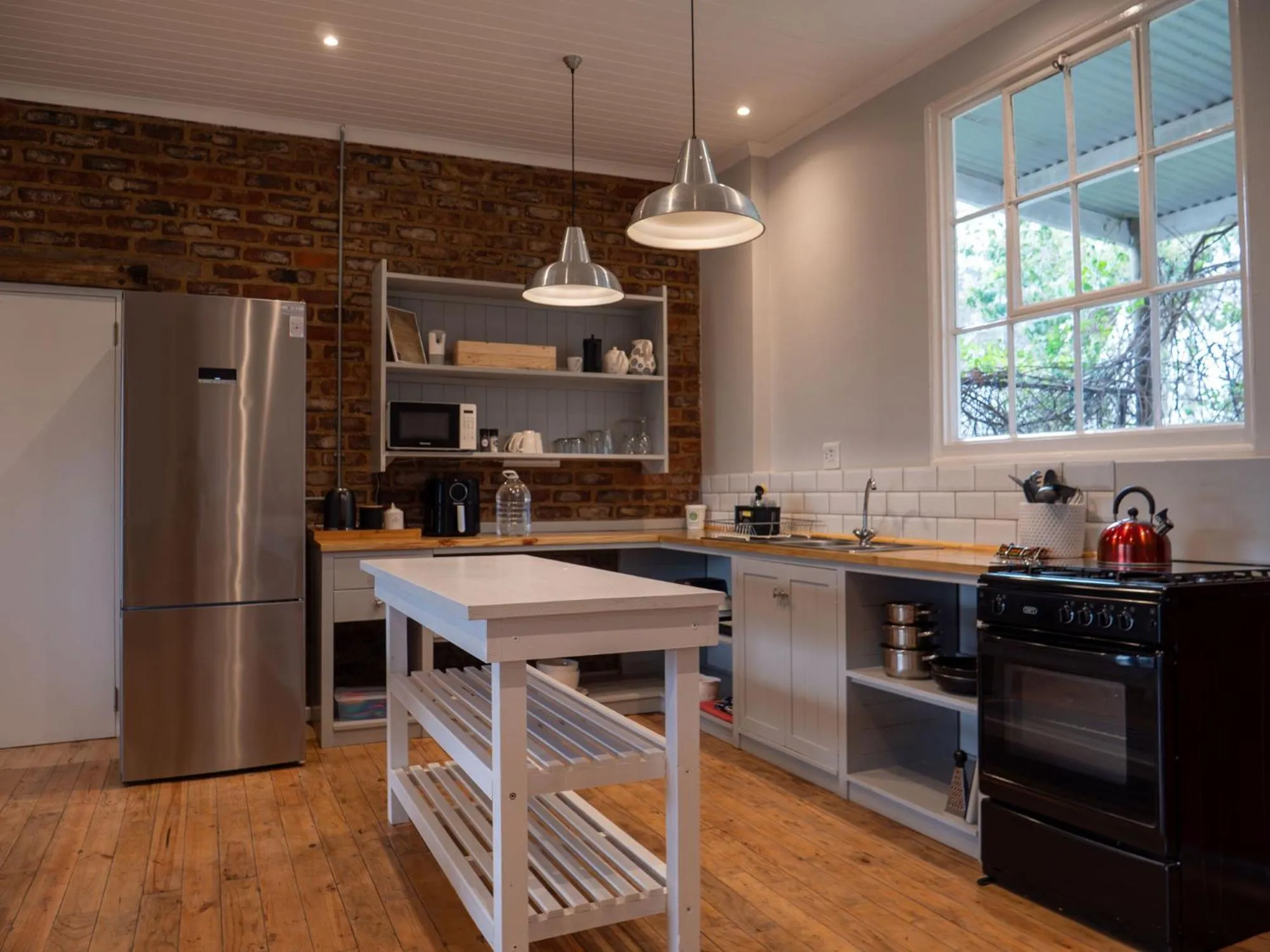 Kitchen or kitchenette in Oakhurst Farm Cottages