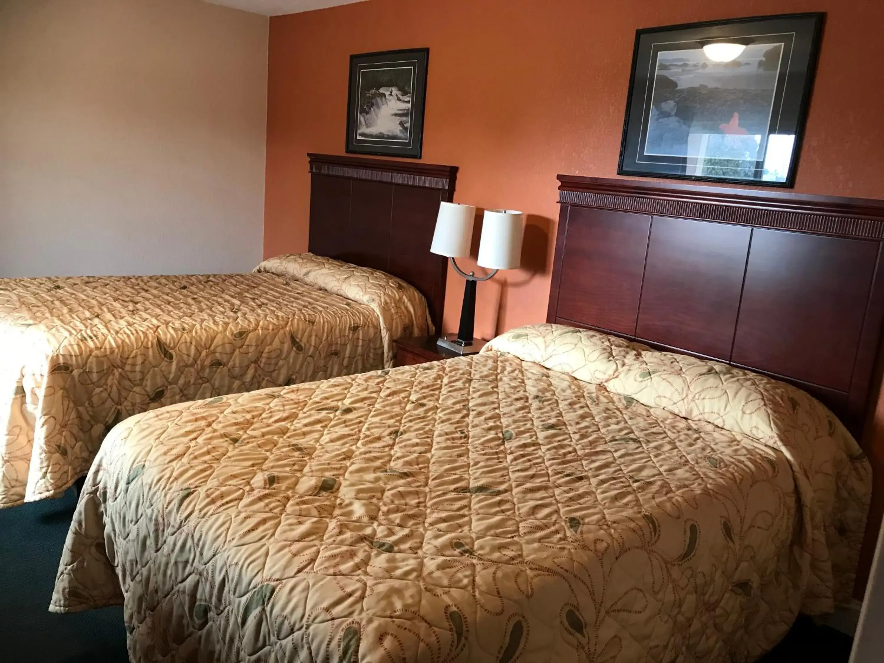 Bed in Travel Inn