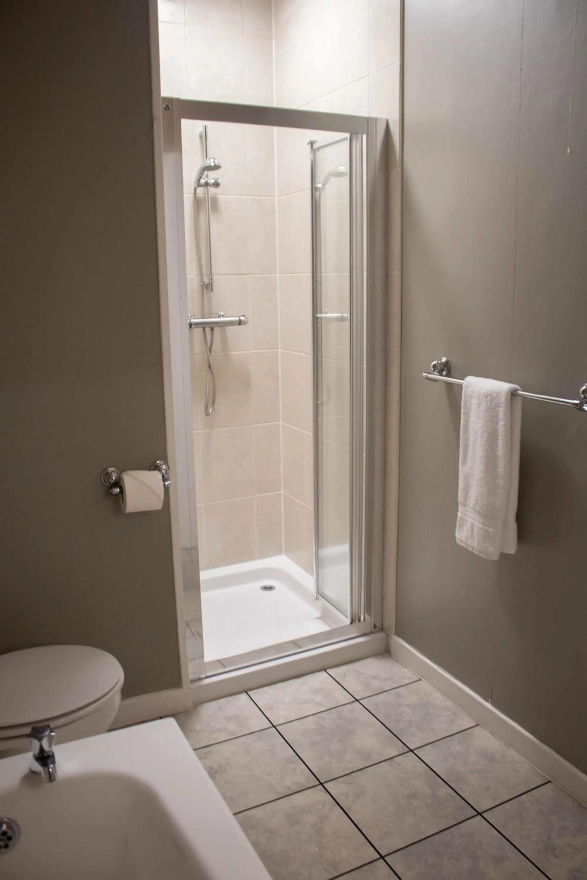 The Rosedale Hotel & Restaurant