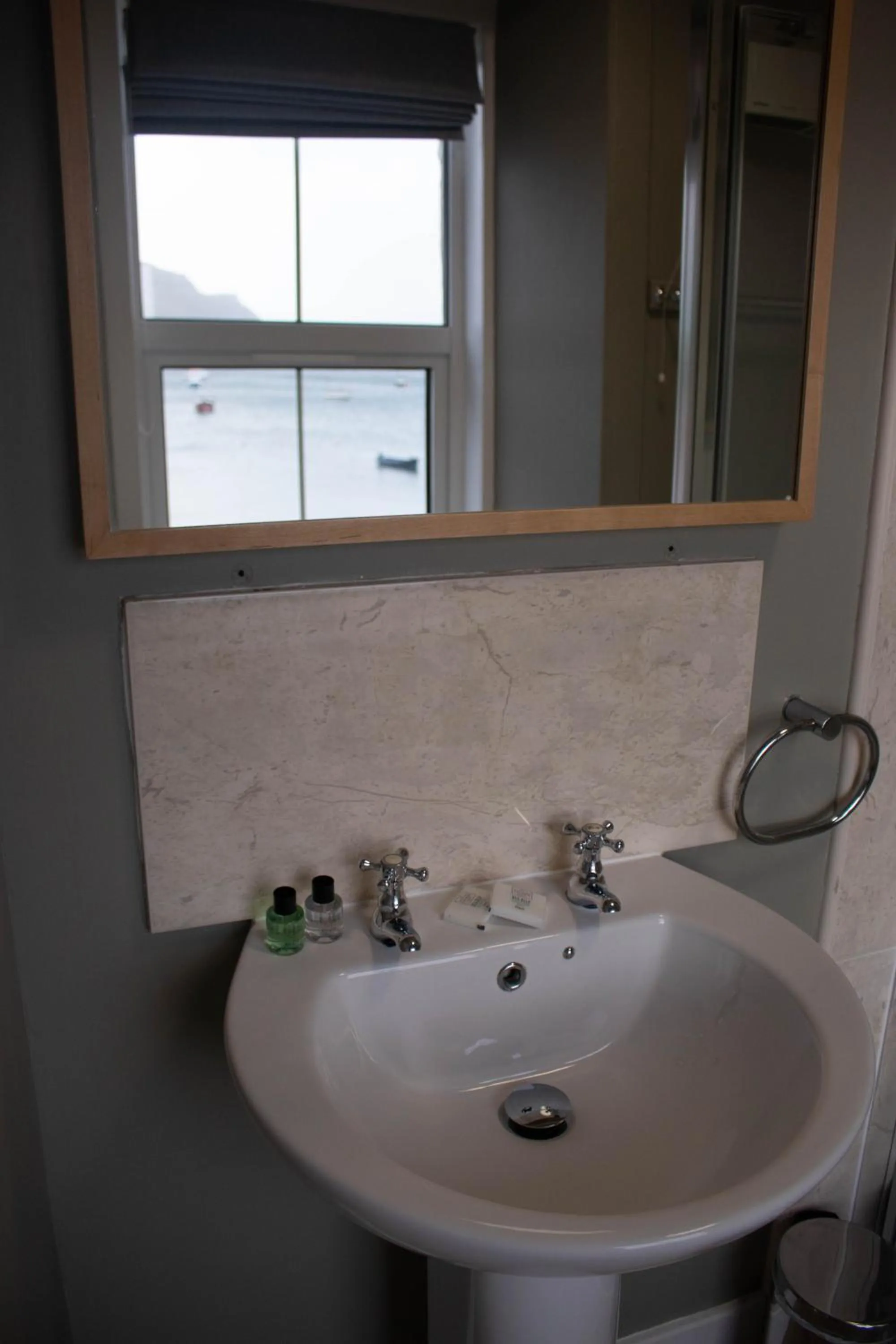 The Rosedale Hotel & Restaurant