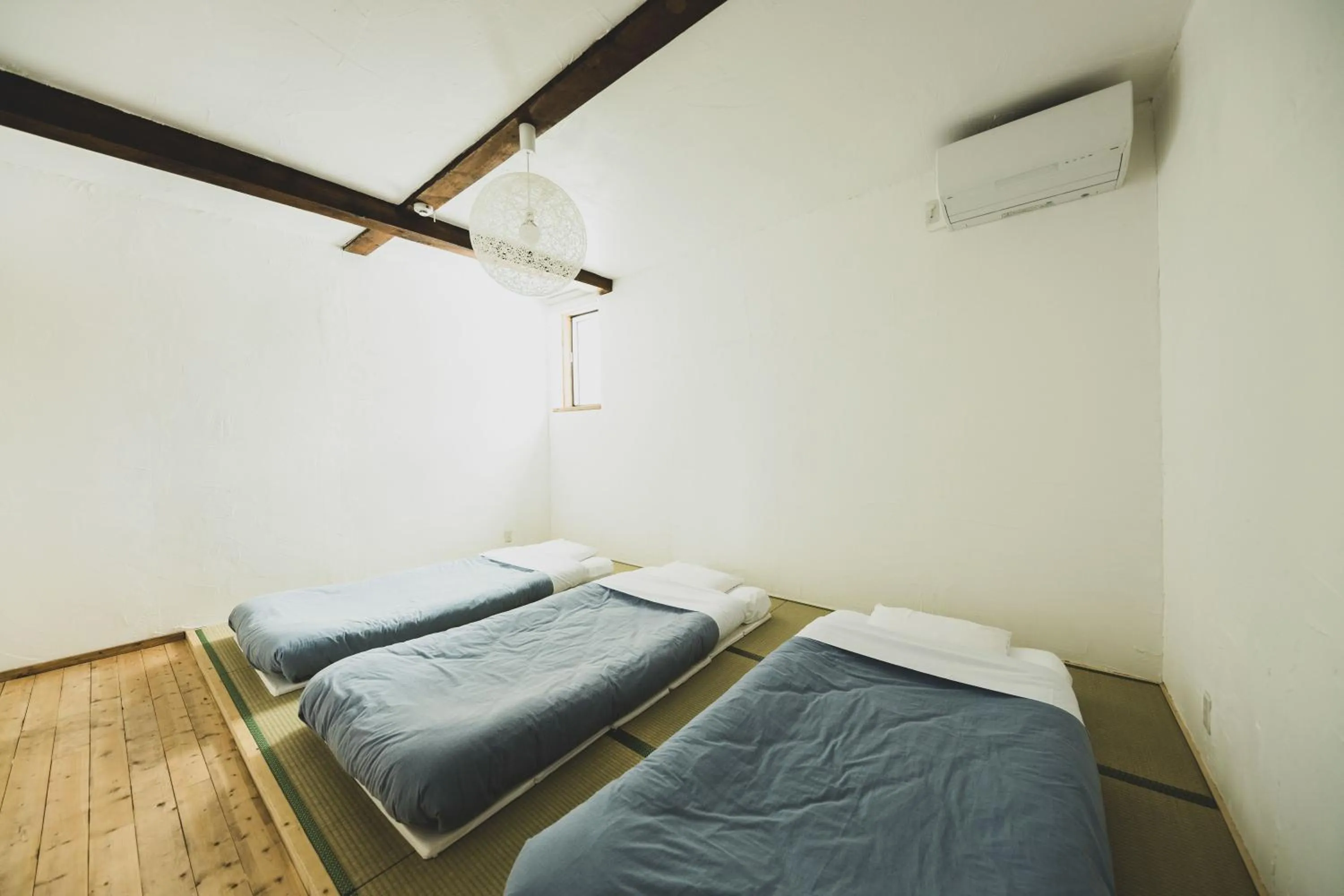 Bed in Otaru Tap Room & Hostel