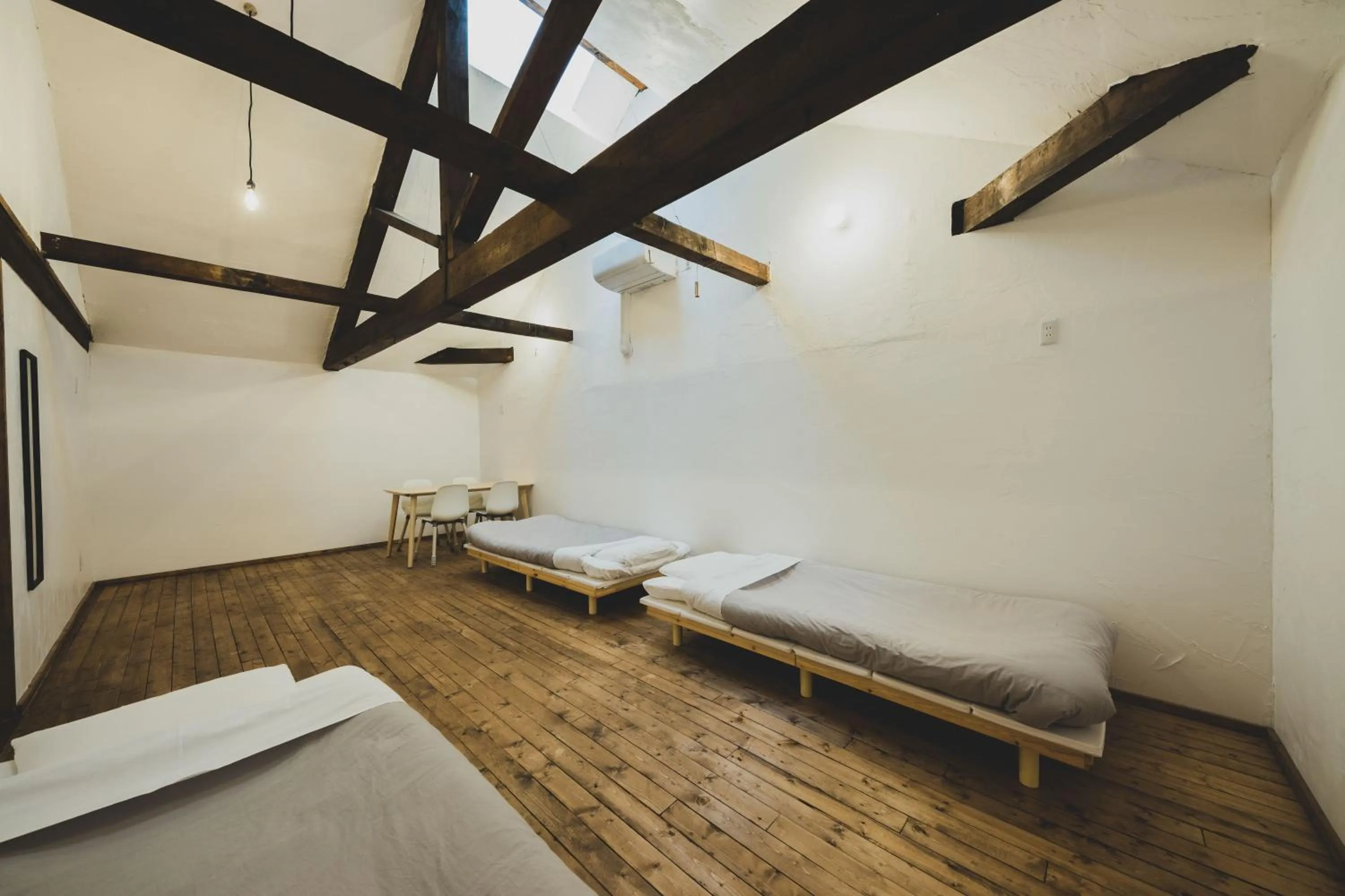 Bed in Otaru Tap Room & Hostel