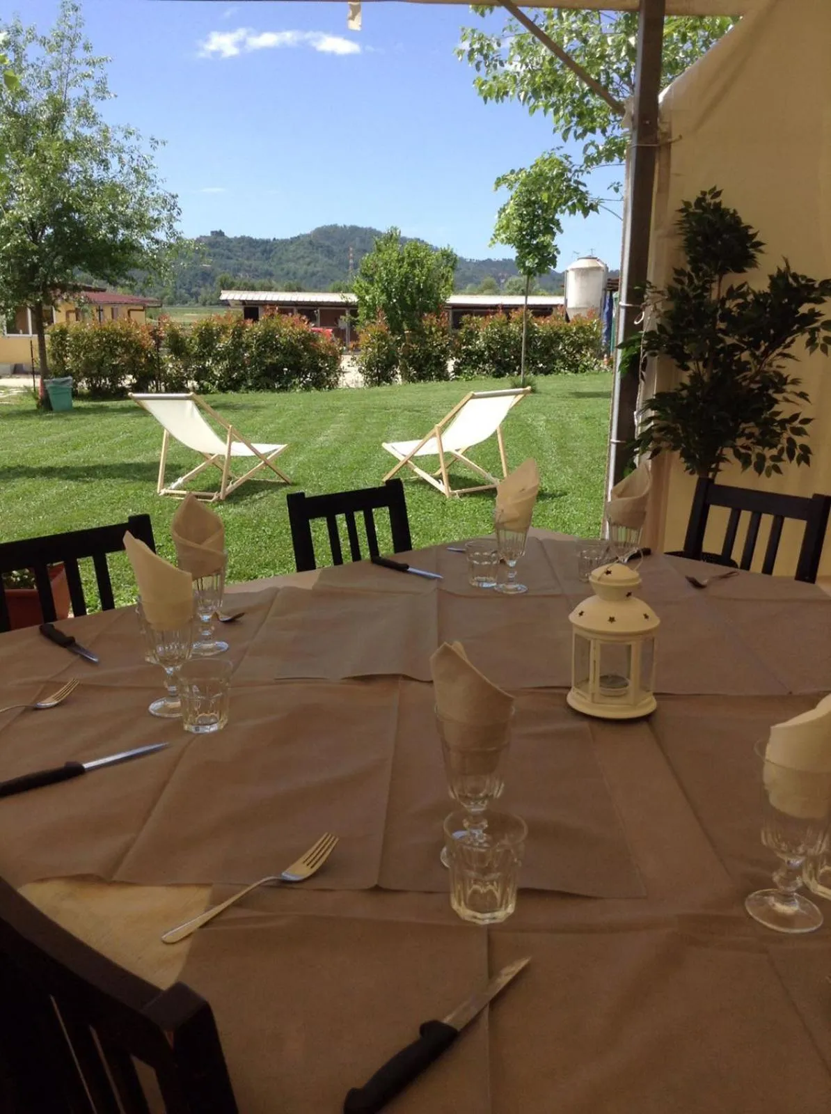 Restaurant/places to eat in La Scuderia