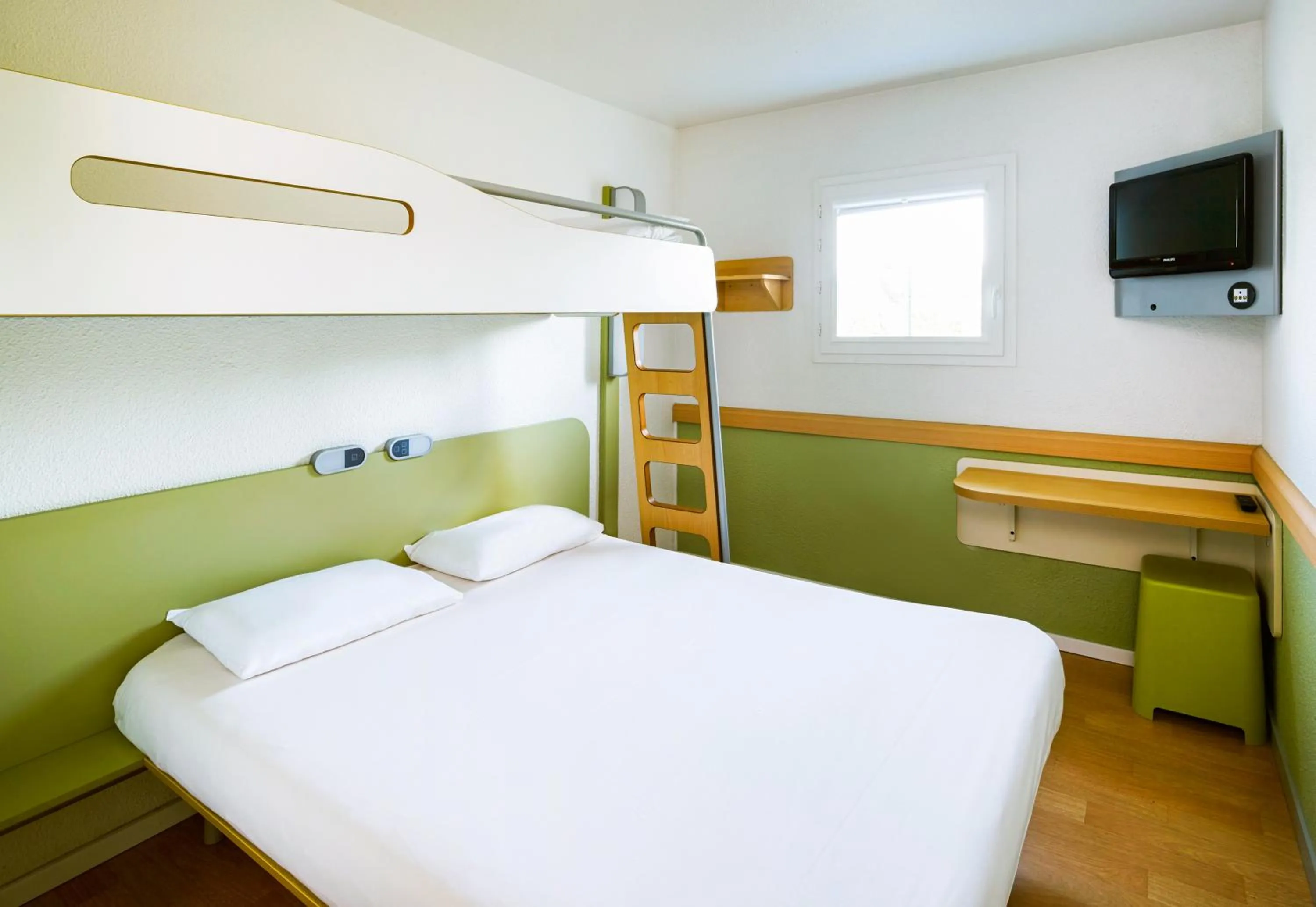Bed in ibis budget Concarneau