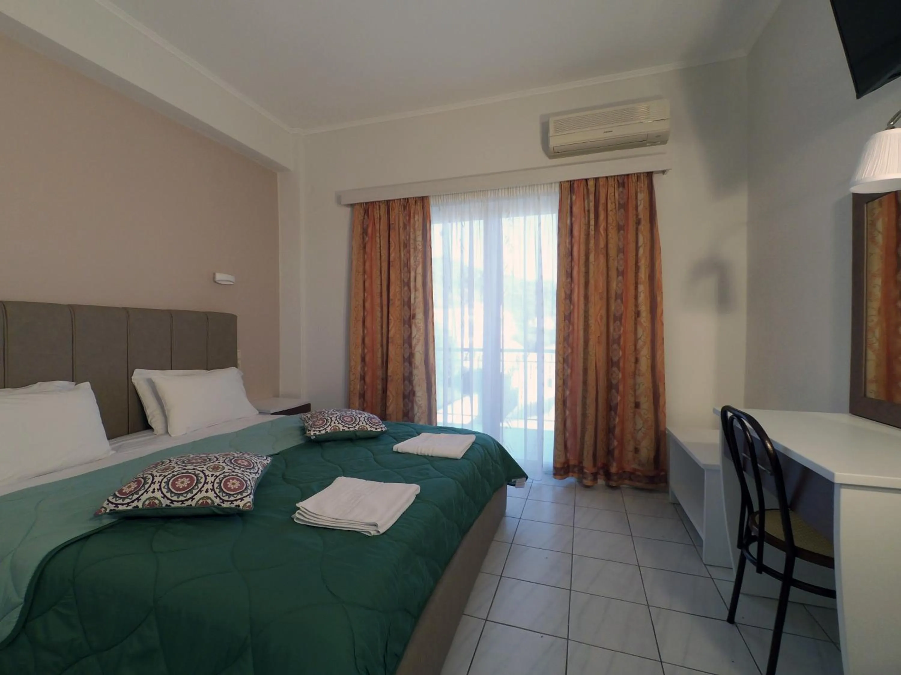 Photo of the whole room, Bed in Studios Magda