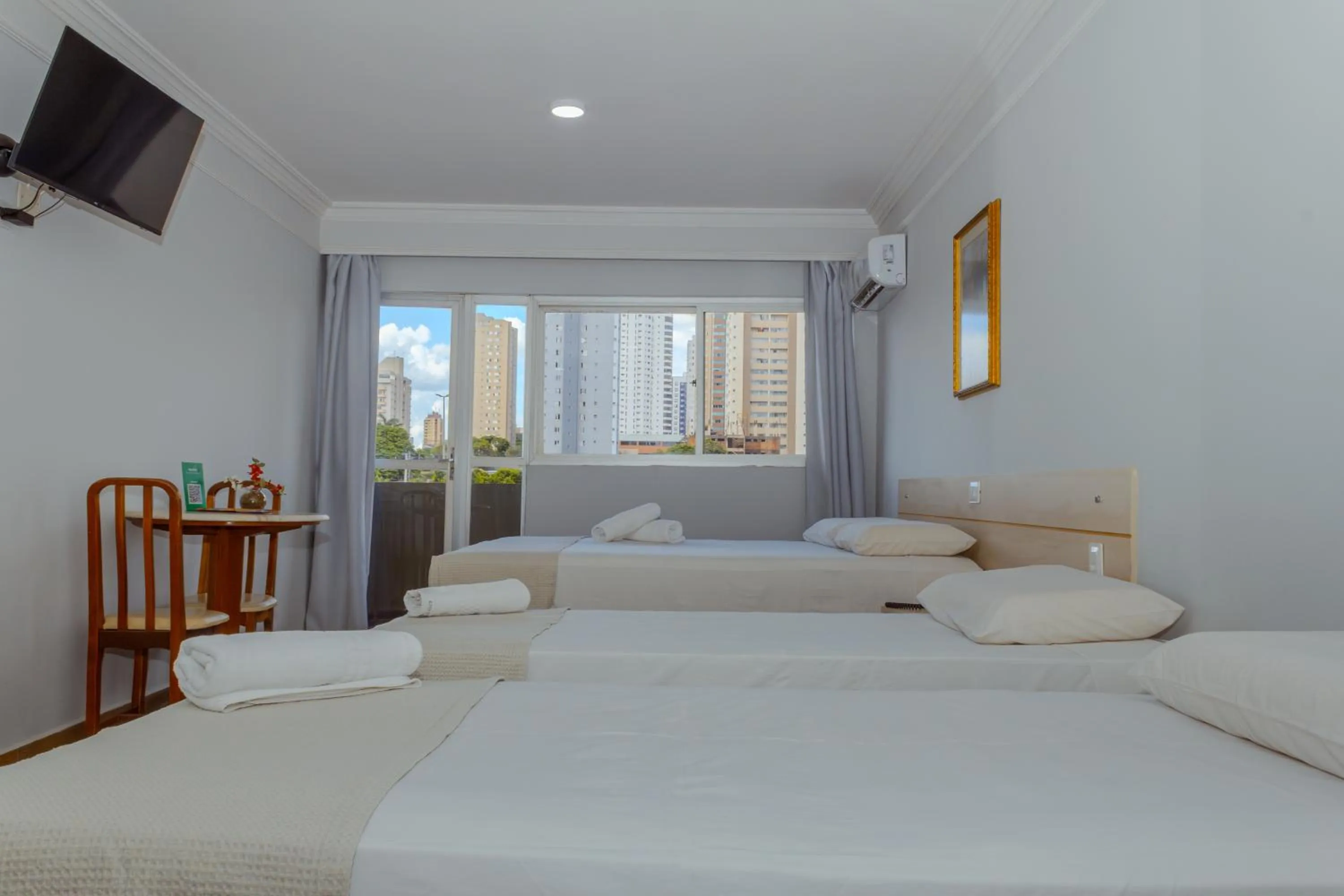 Bed in Harbor Buriti Hotel