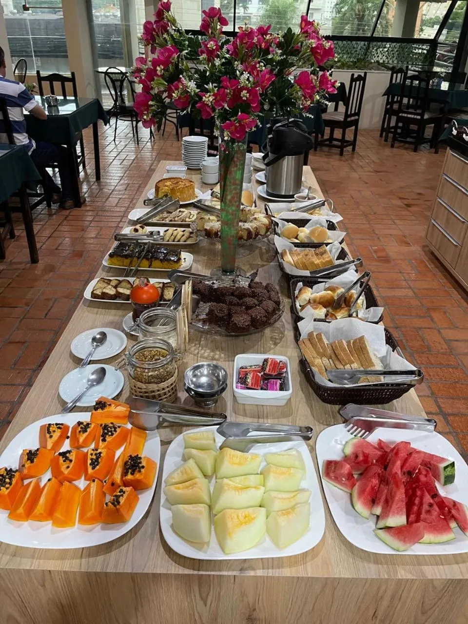 Food and drinks in Harbor Buriti Hotel