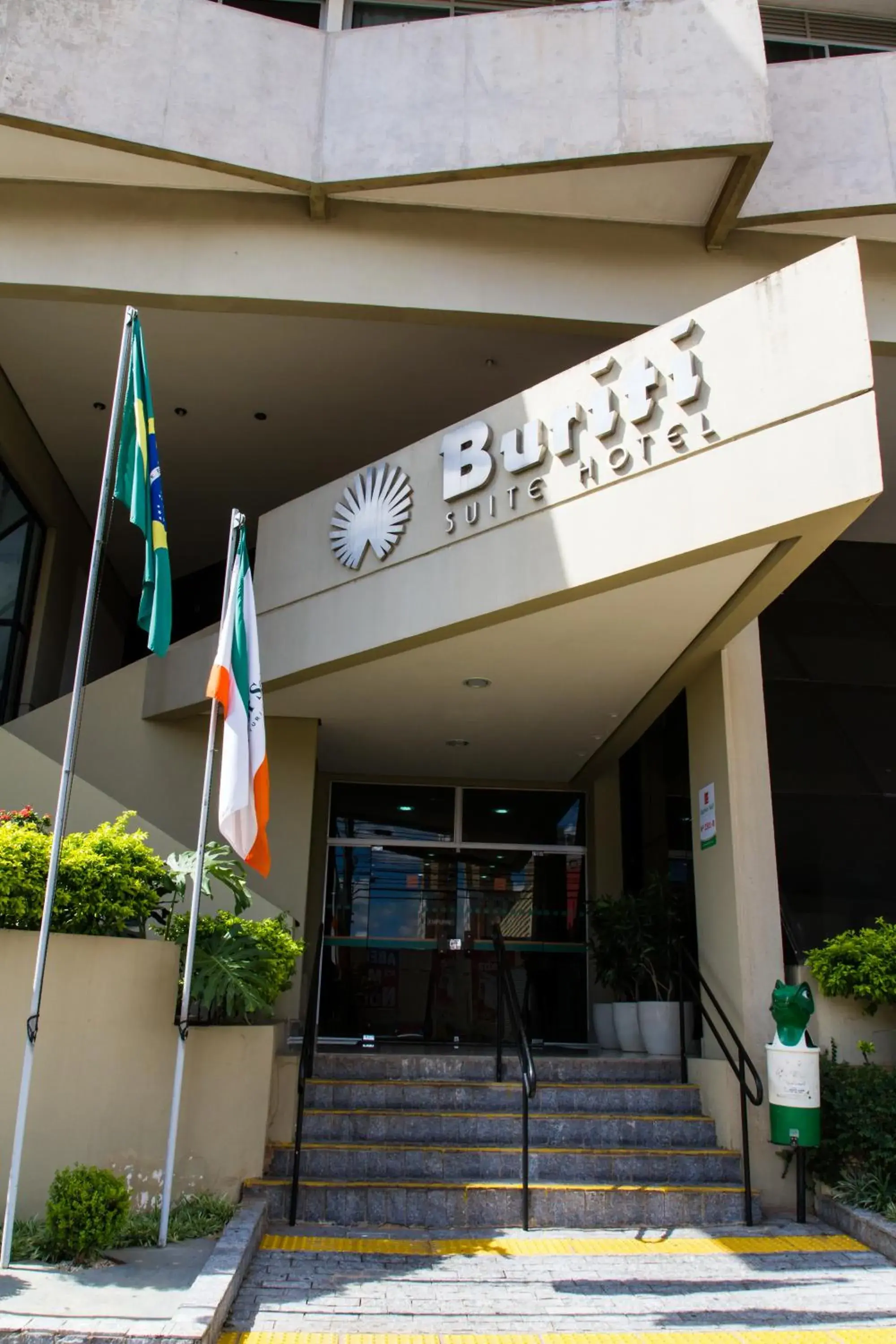 Facade/entrance in Harbor Buriti Hotel Facade/entrance in Harbor Buriti Hotel