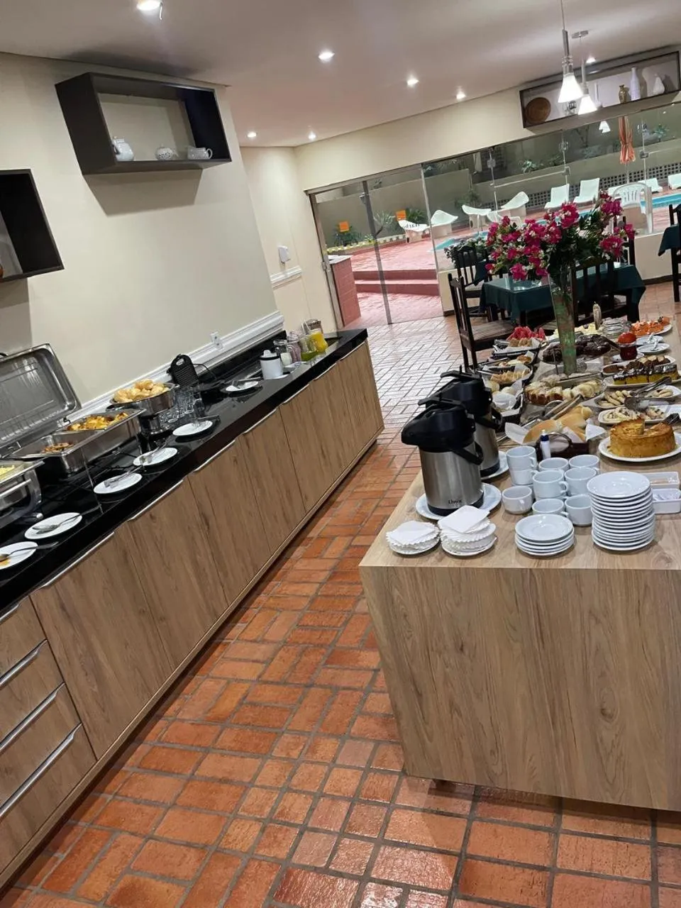 Food and drinks in Harbor Buriti Hotel