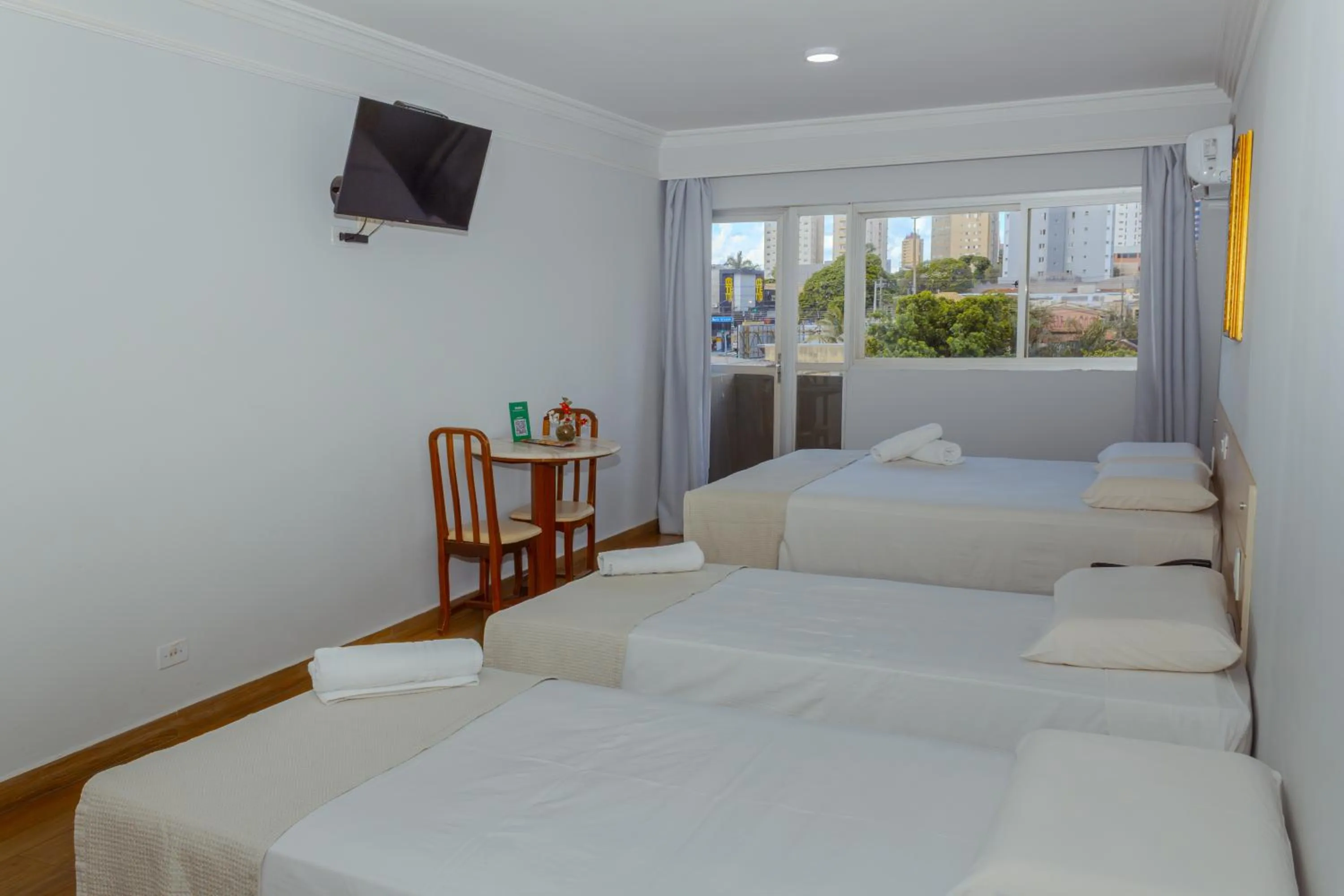 Property building, Bed in Harbor Buriti Hotel