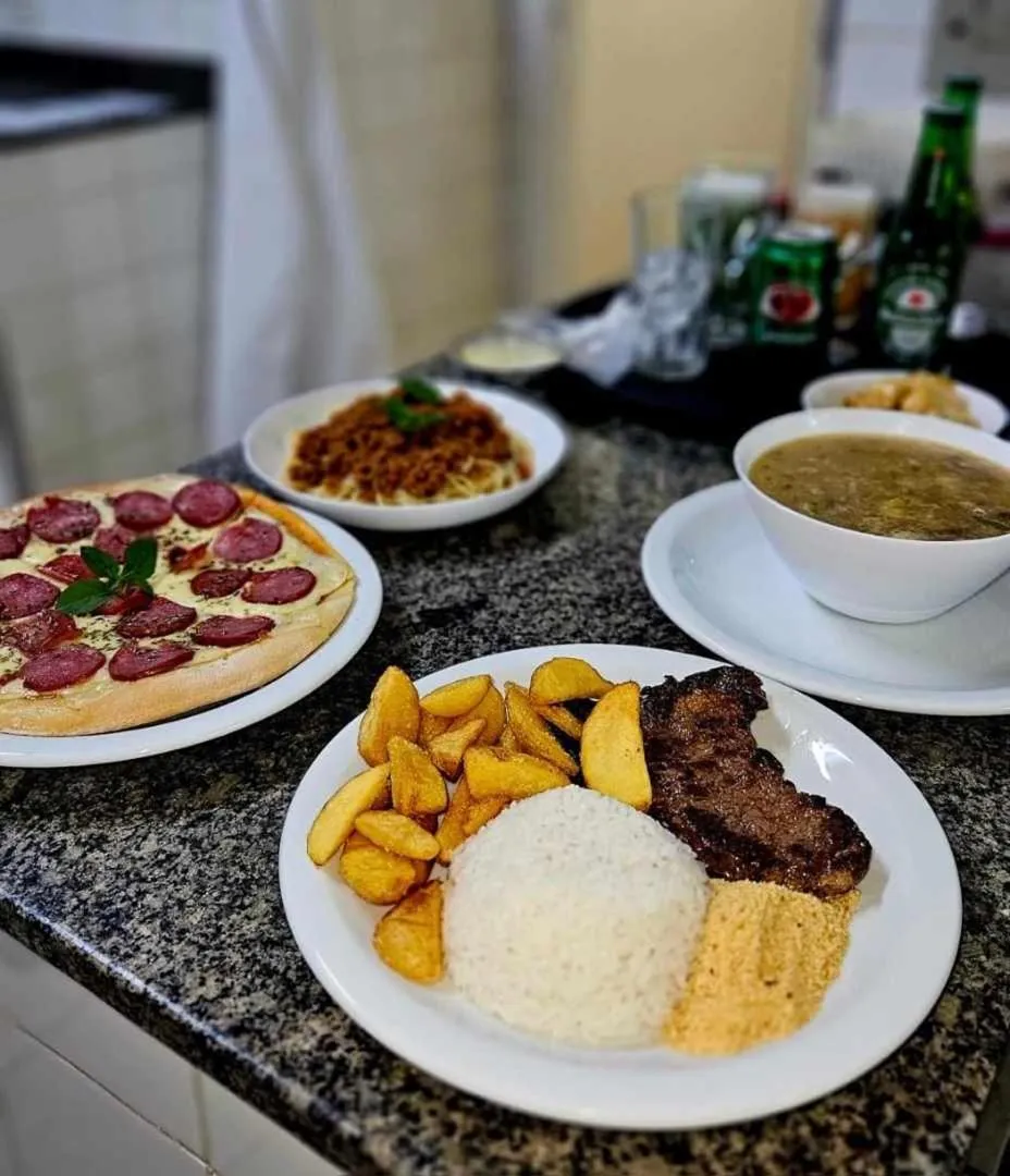 Restaurant/places to eat in Harbor Buriti Hotel