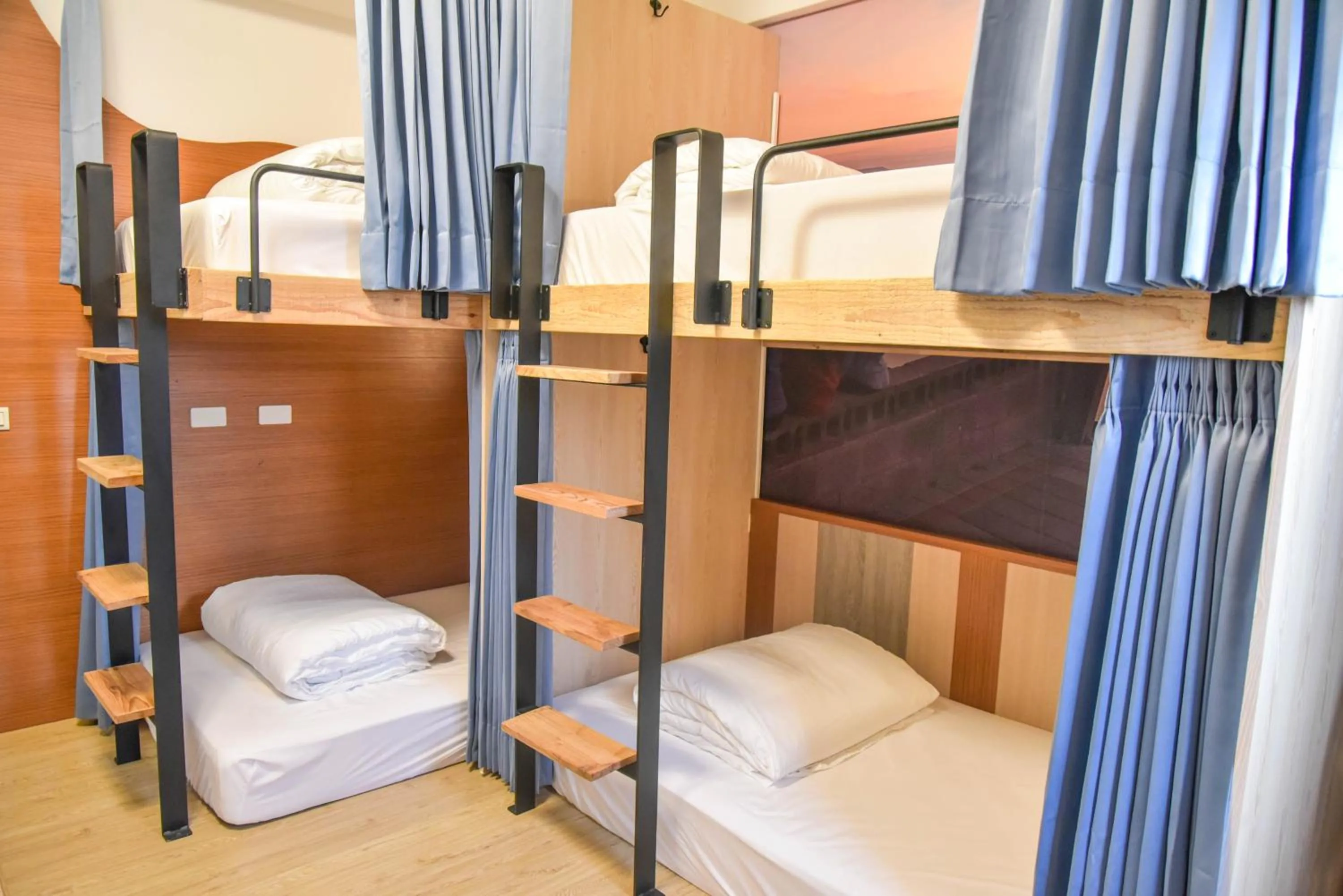 bunk bed, Bed in D.C. Inn