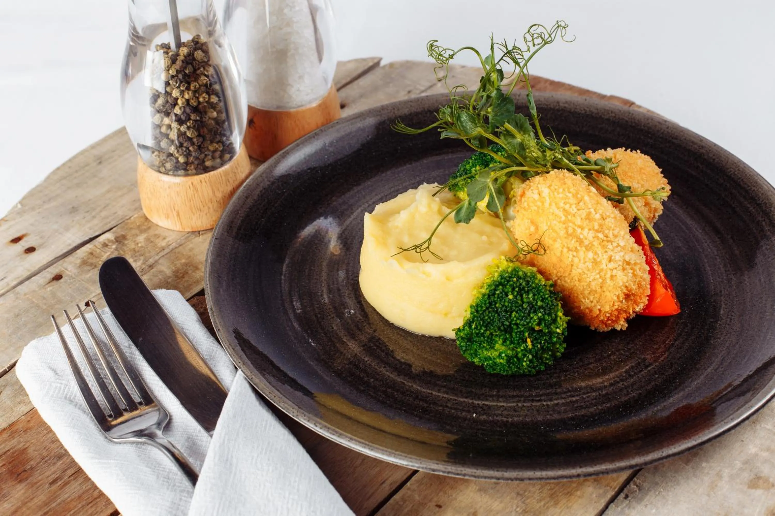 Restaurant/places to eat in Radisson Blu Hotel, Kyiv Podil City Centre