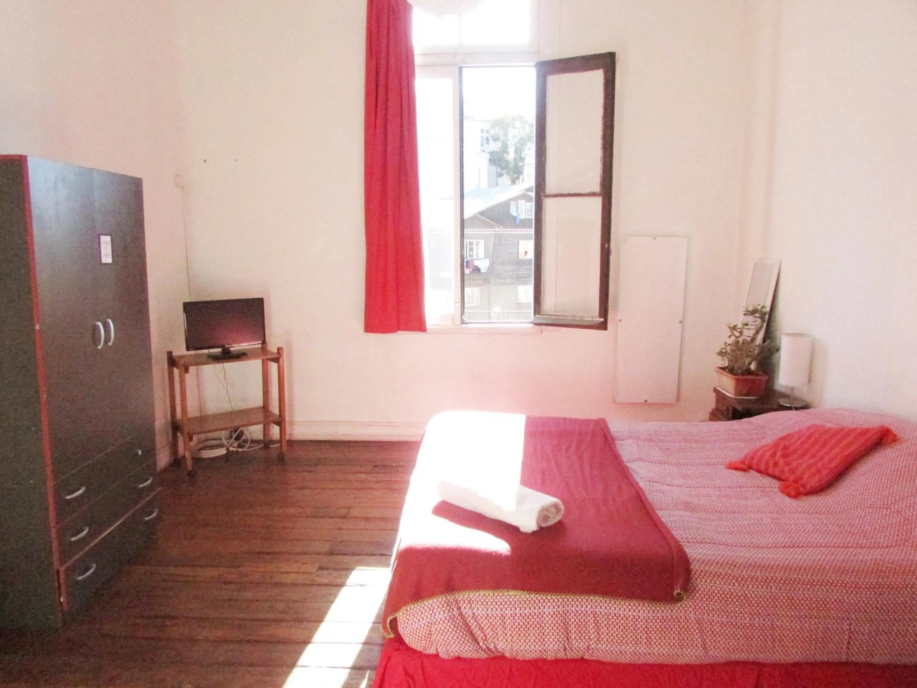 Bedroom, Bed in Casa Volante Hostal