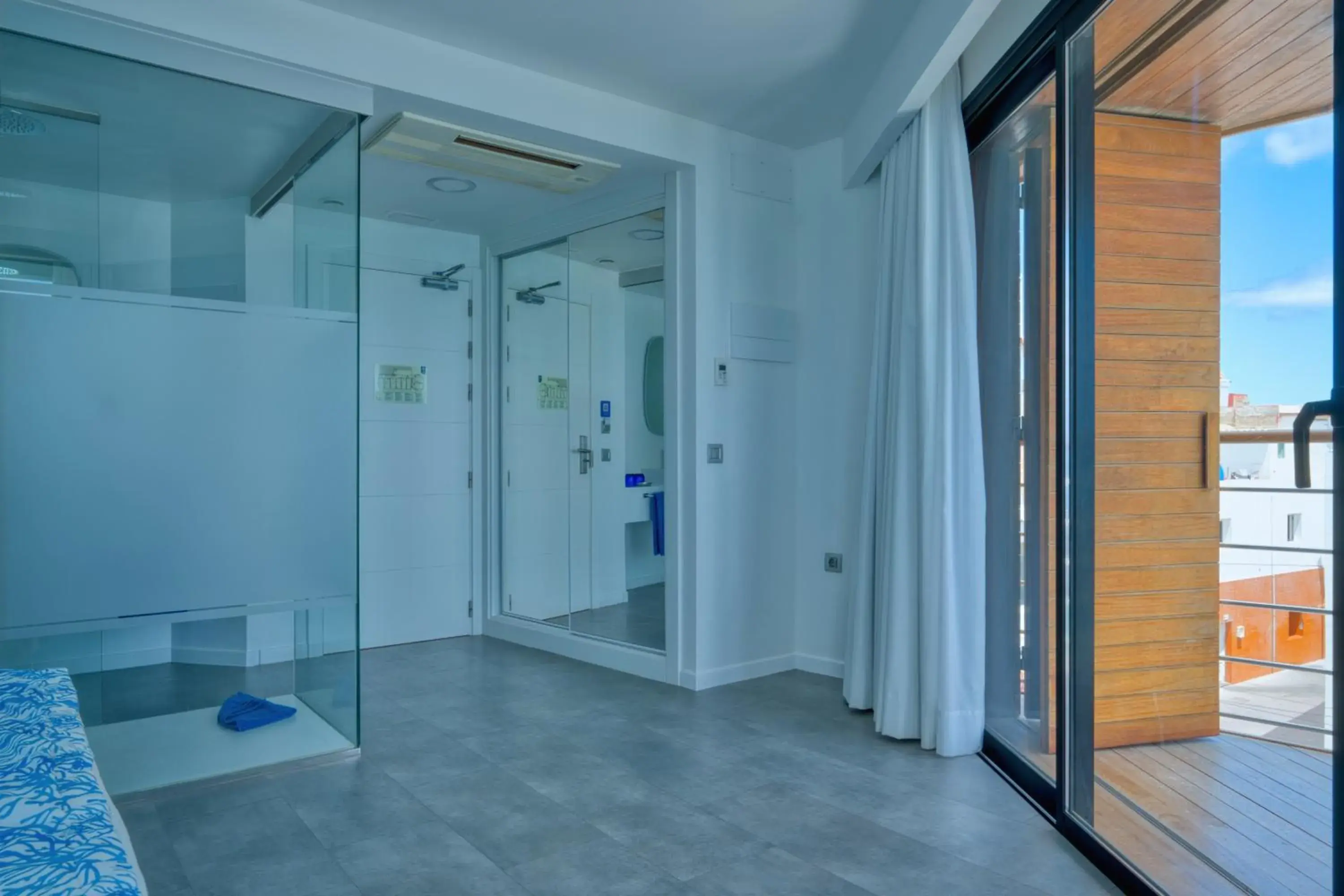 Shower in Hotel Boutique La Marquesina - Adults Only Shower in Hotel Boutique La Marquesina - Adults Only