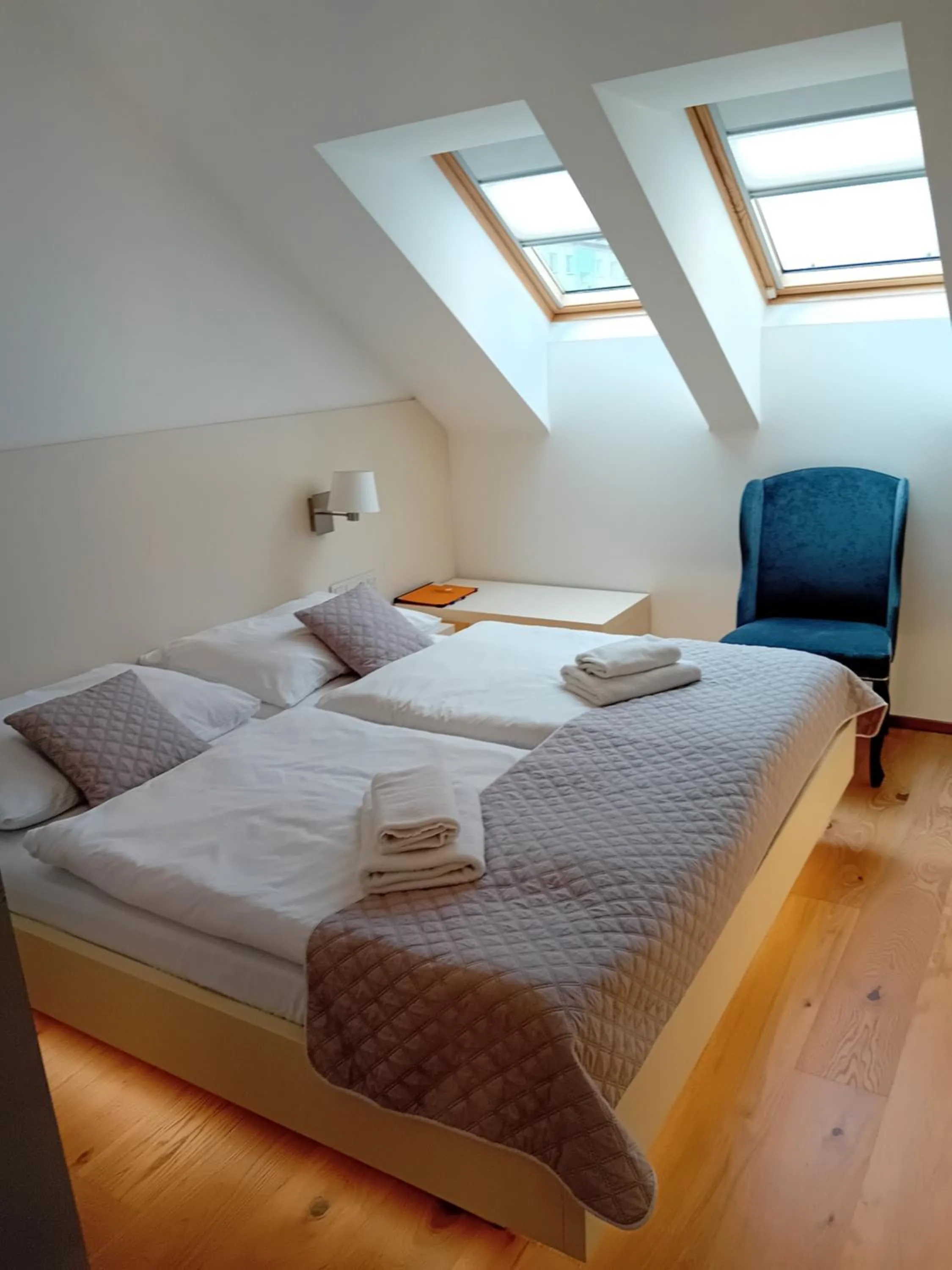 Bed in hotel Chmelnice