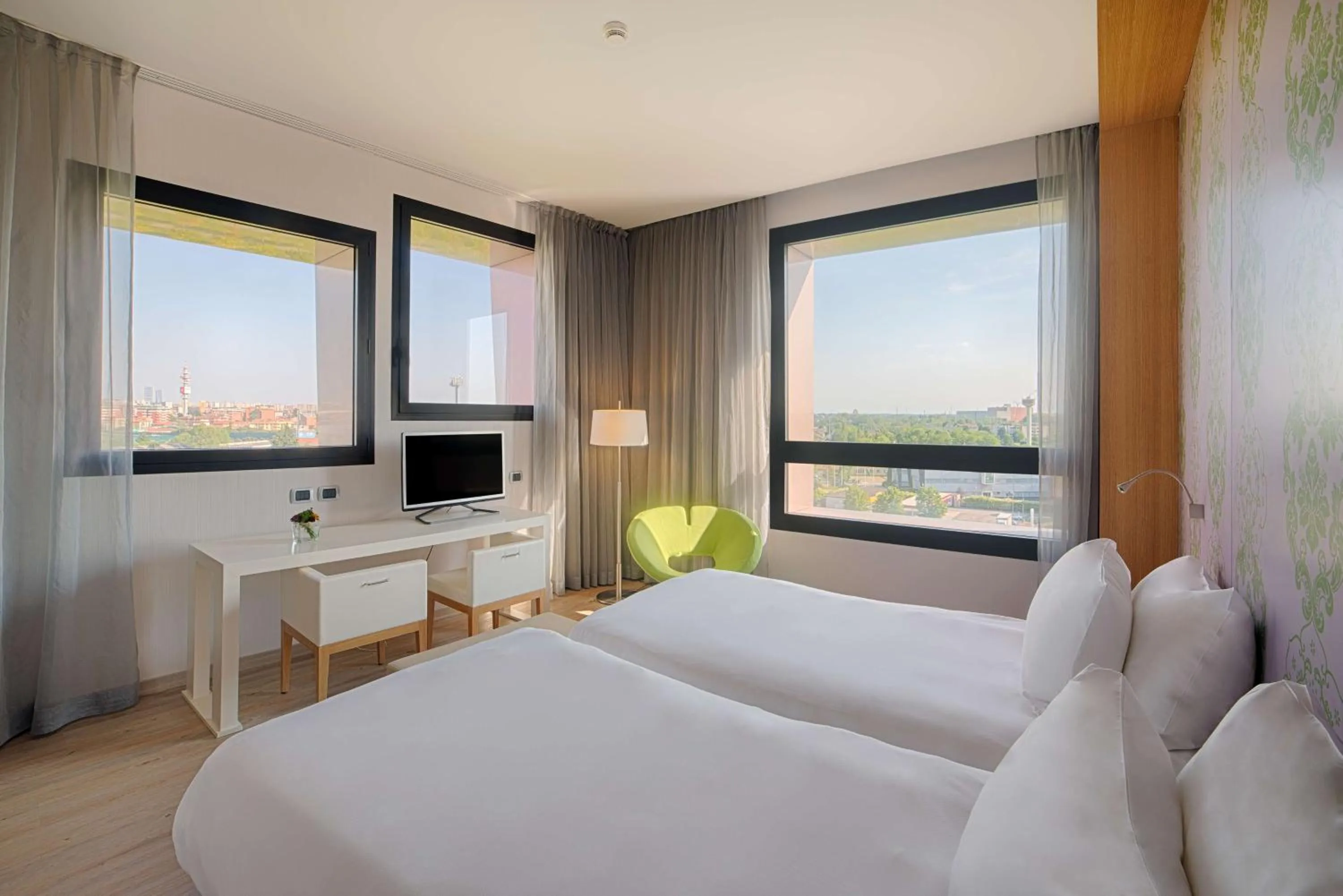 TV and multimedia, Bed in NH Milano Fiera