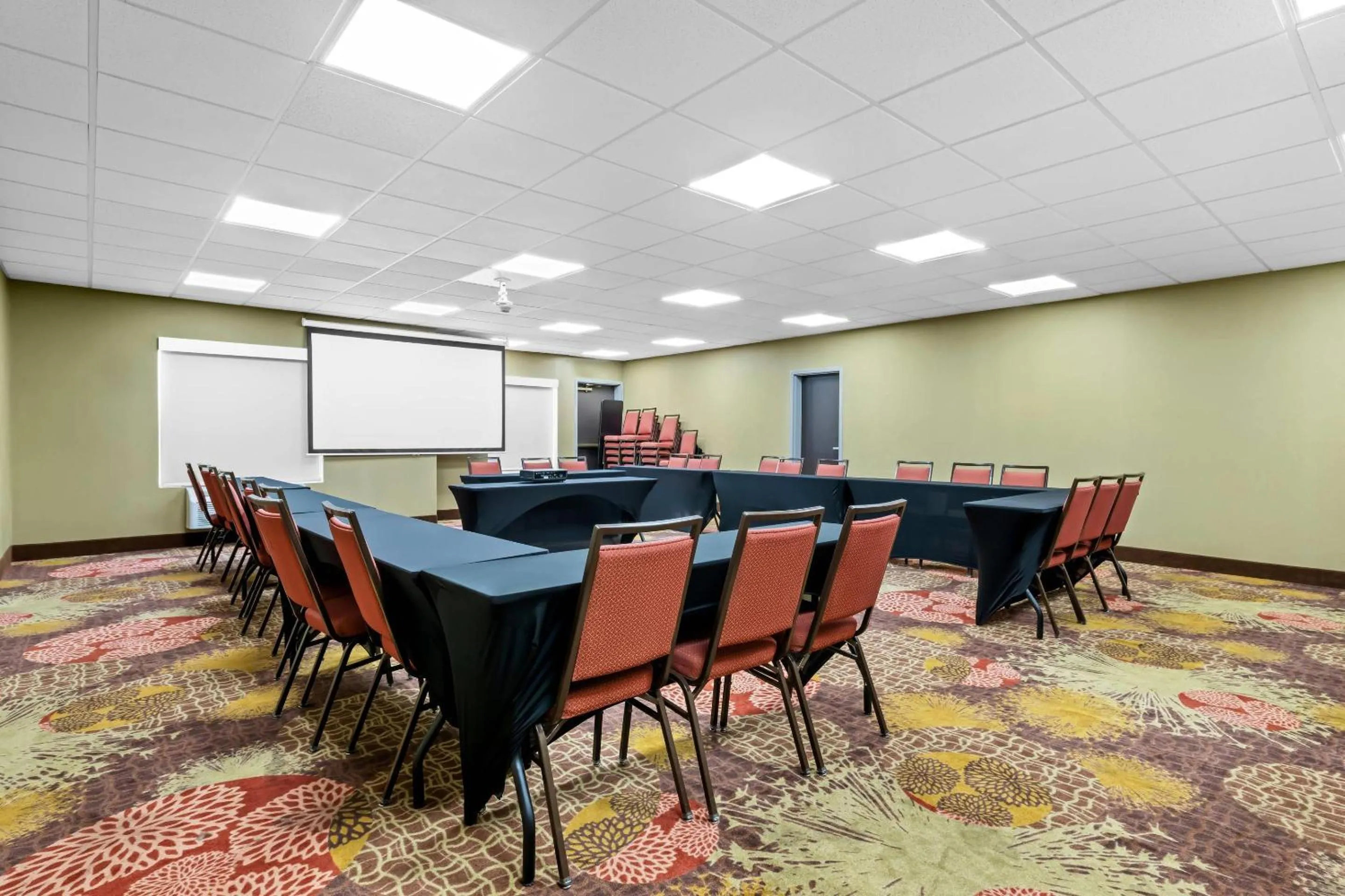 Meeting/conference room in Comfort Suites Columbia at Harbison