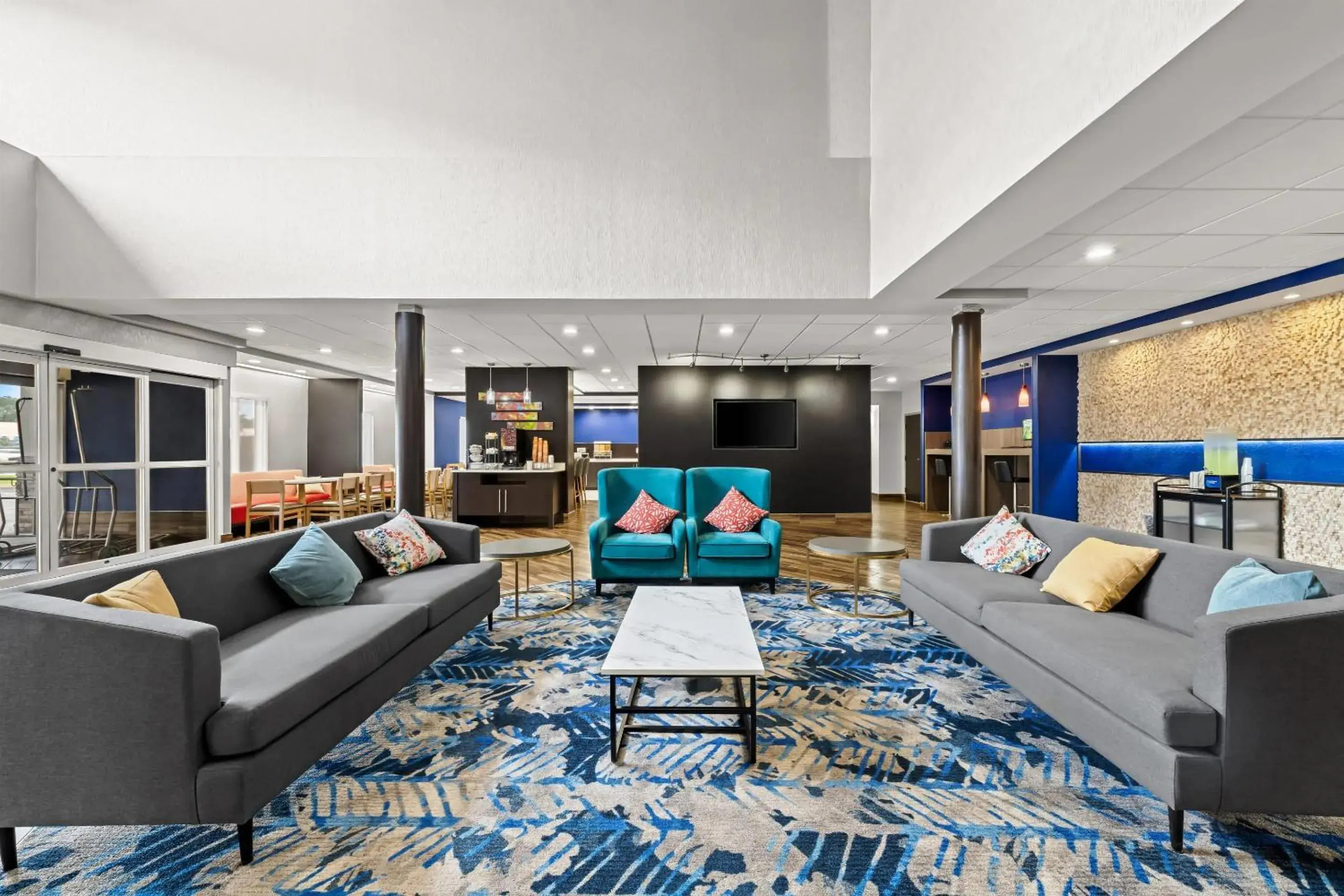 Lobby or reception in Comfort Suites Columbia at Harbison Lobby or reception in Comfort Suites Columbia at Harbison