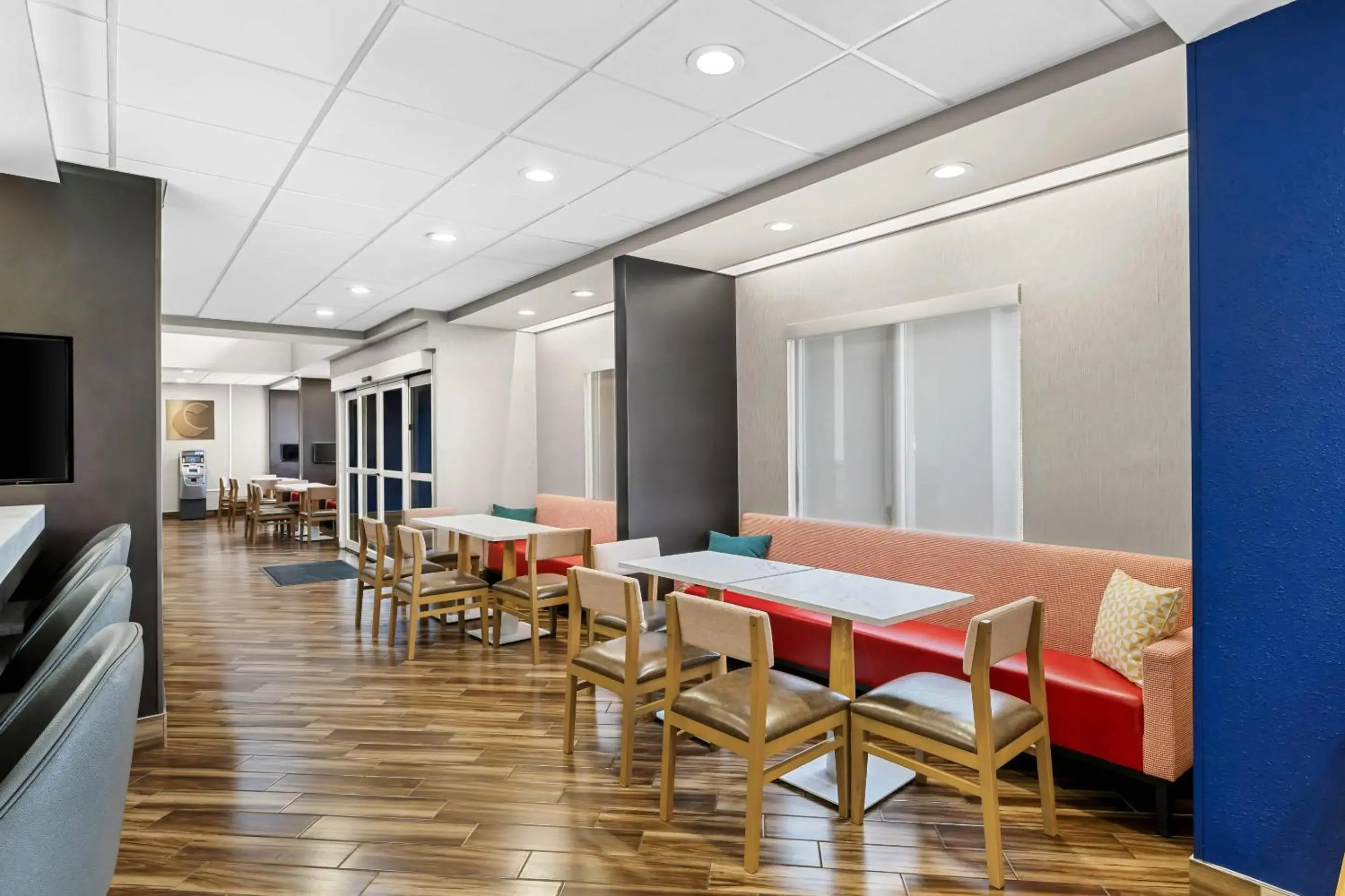 Breakfast in Comfort Suites Columbia at Harbison Breakfast in Comfort Suites Columbia at Harbison