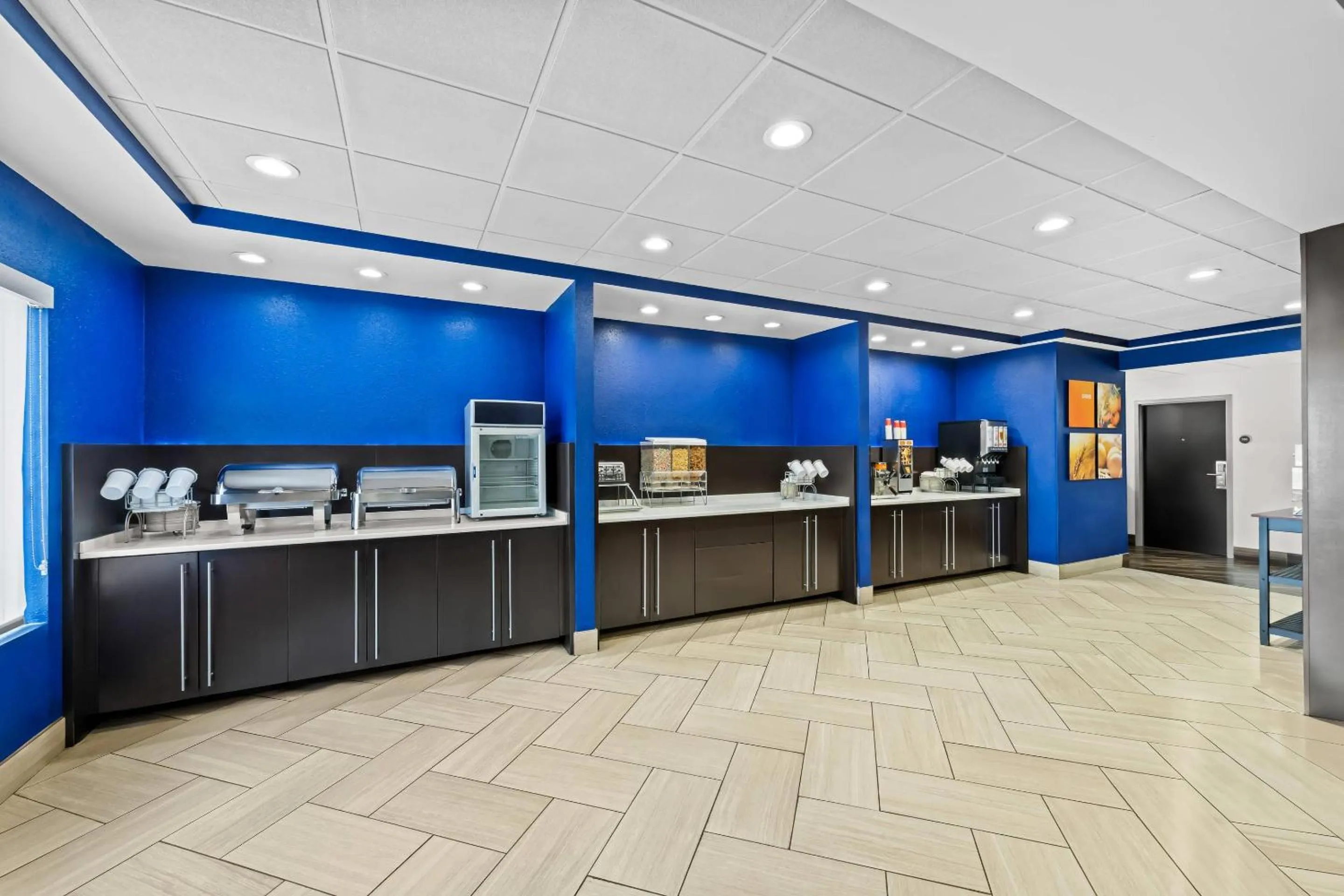 Breakfast in Comfort Suites Columbia at Harbison