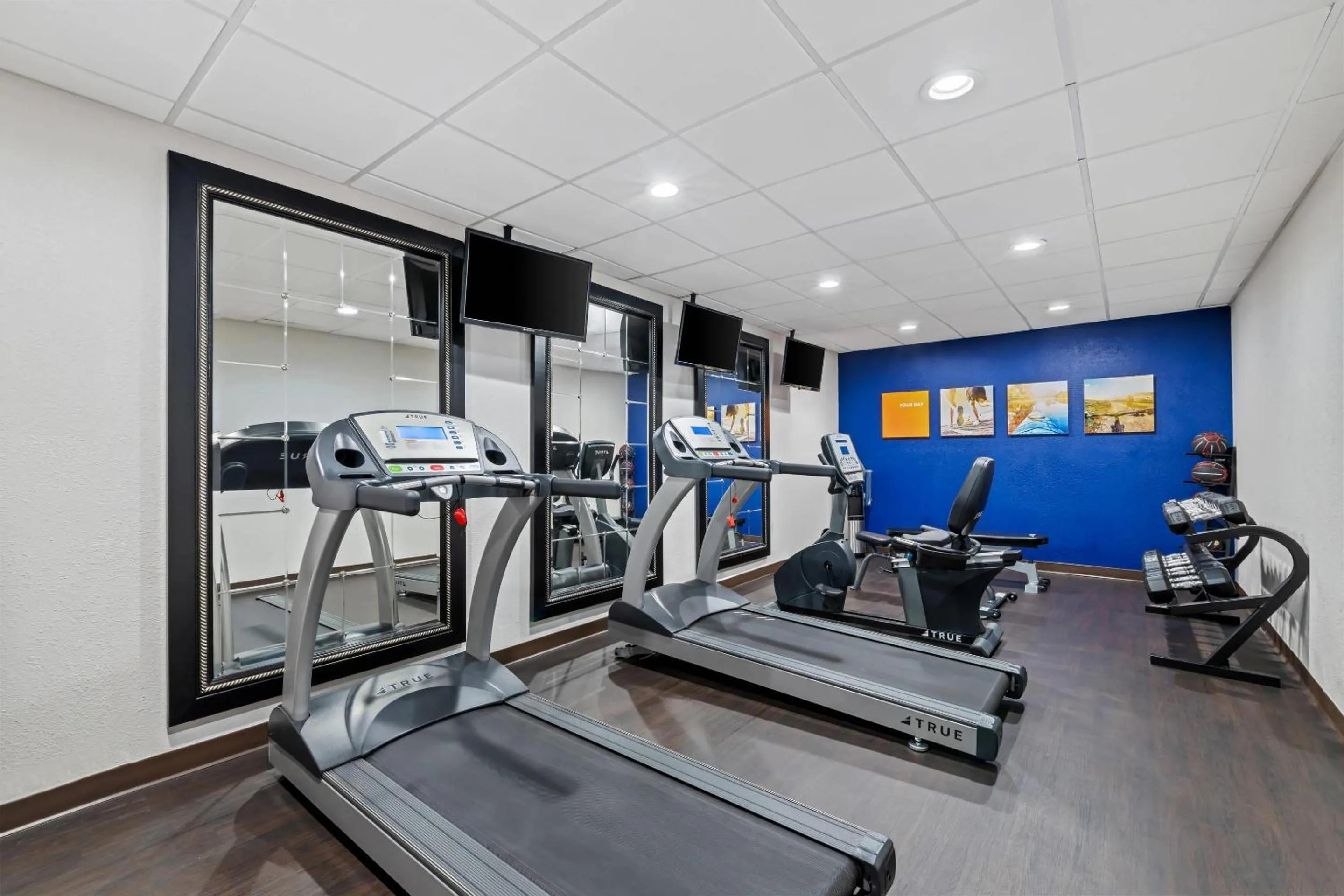 Fitness centre/facilities in Comfort Suites Columbia at Harbison