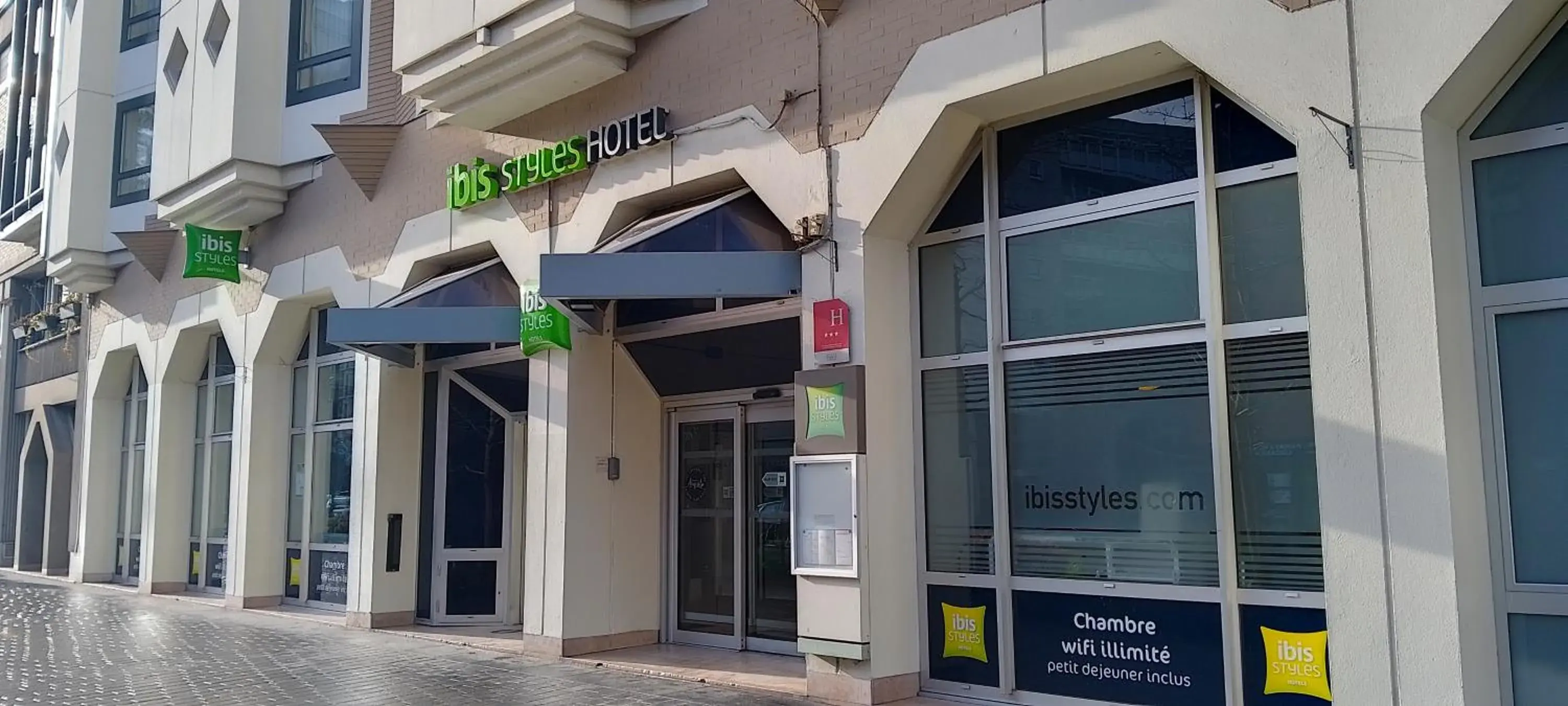 Property building in ibis Styles Lille Centre Gare Beffroi Property building in ibis Styles Lille Centre Gare Beffroi