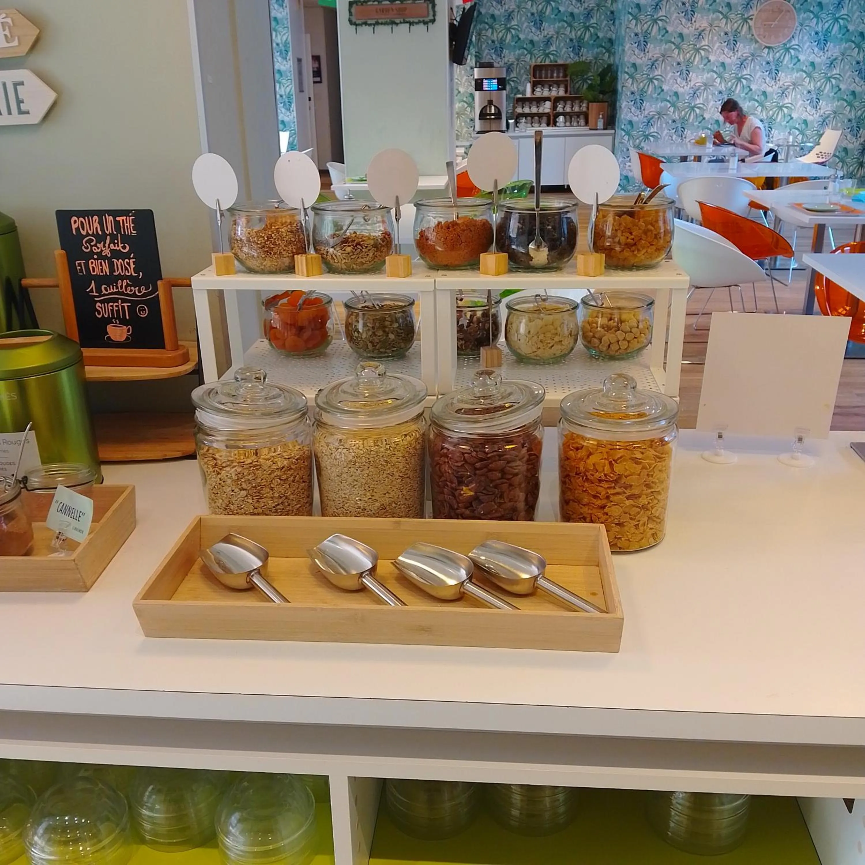 Breakfast in ibis Styles Lille Centre Gare Beffroi