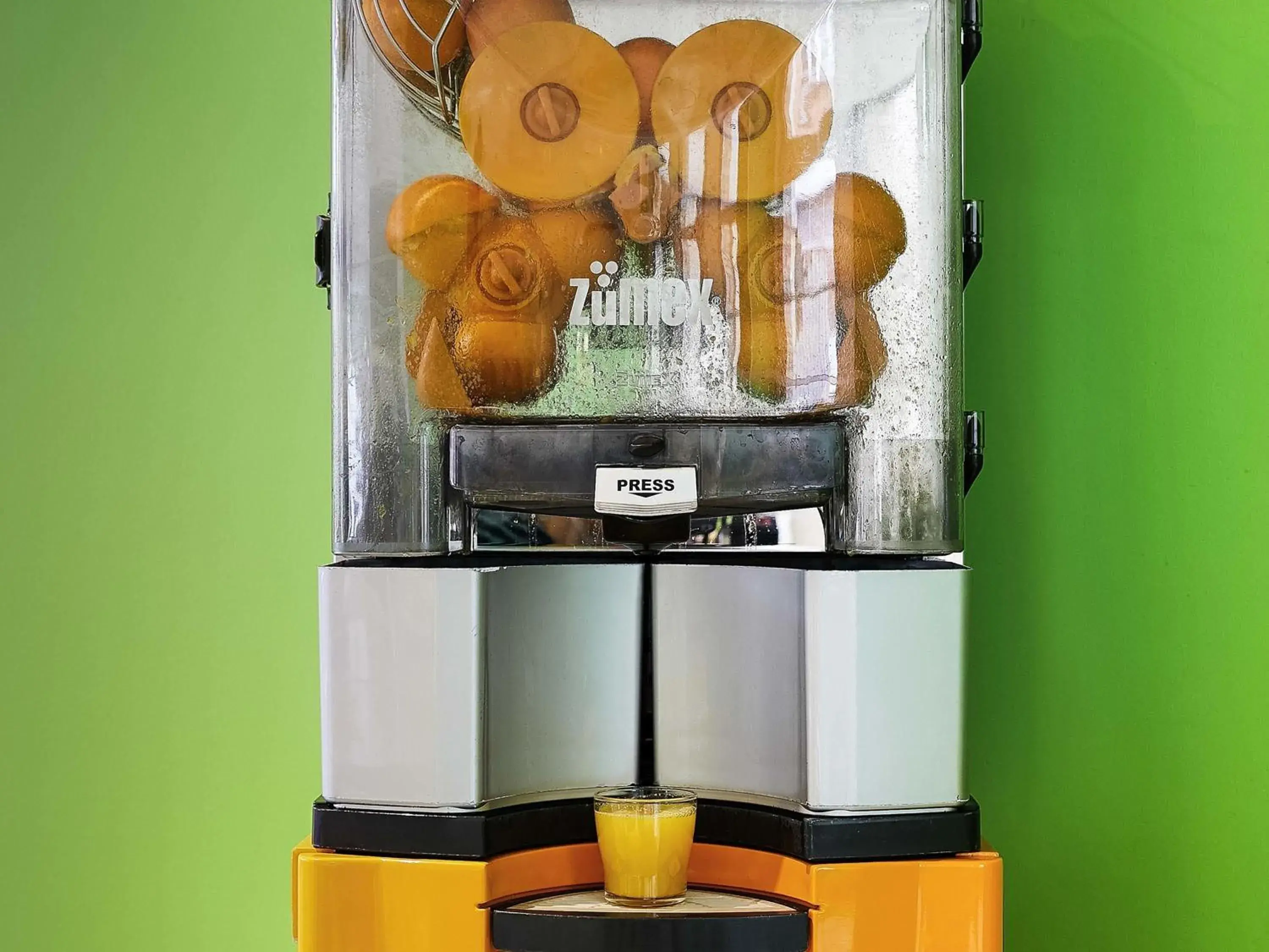 Breakfast in ibis Styles Lille Centre Gare Beffroi Breakfast in ibis Styles Lille Centre Gare Beffroi