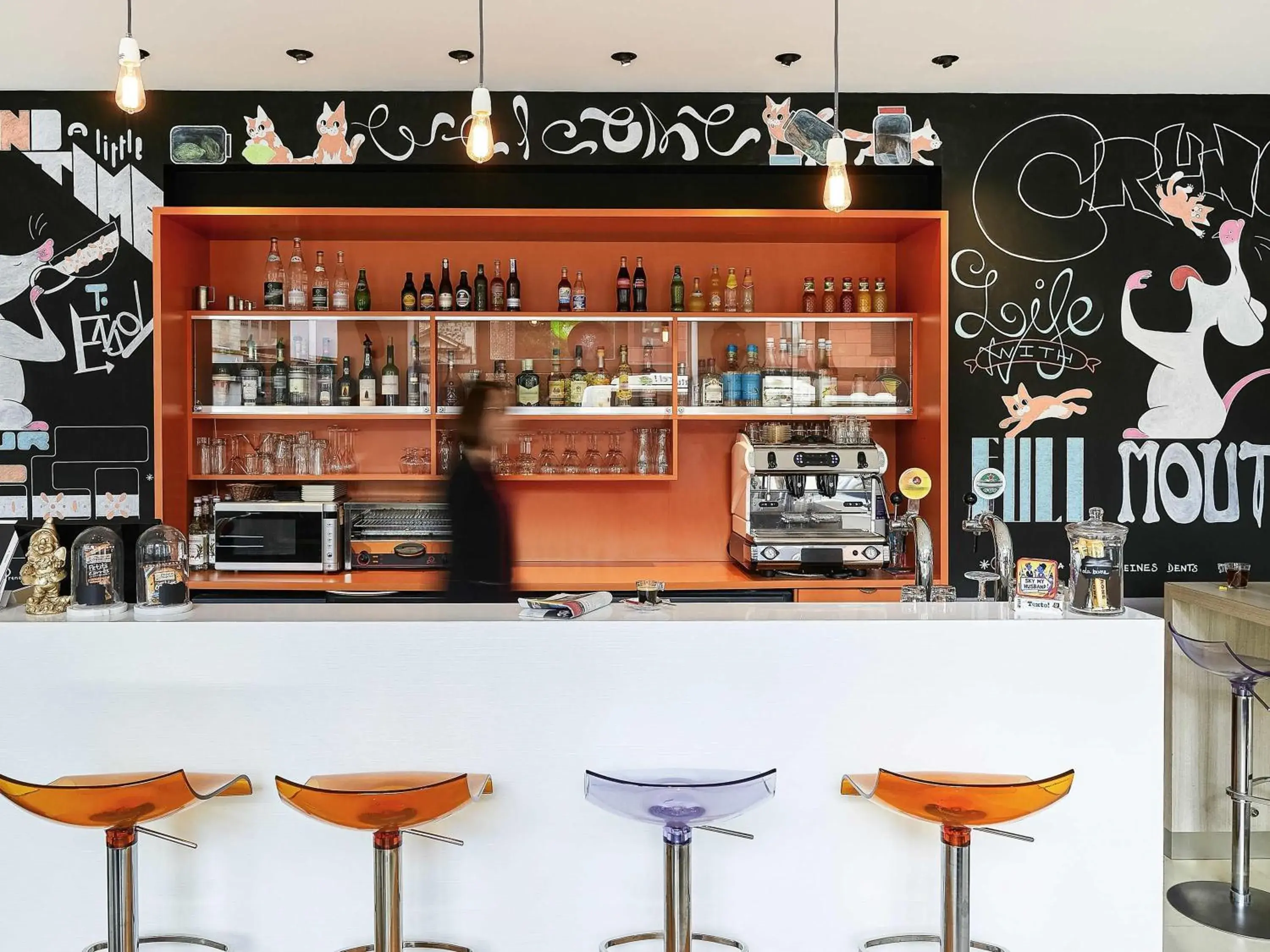 Lounge or bar in ibis Styles Lille Centre Gare Beffroi Lounge or bar in ibis Styles Lille Centre Gare Beffroi