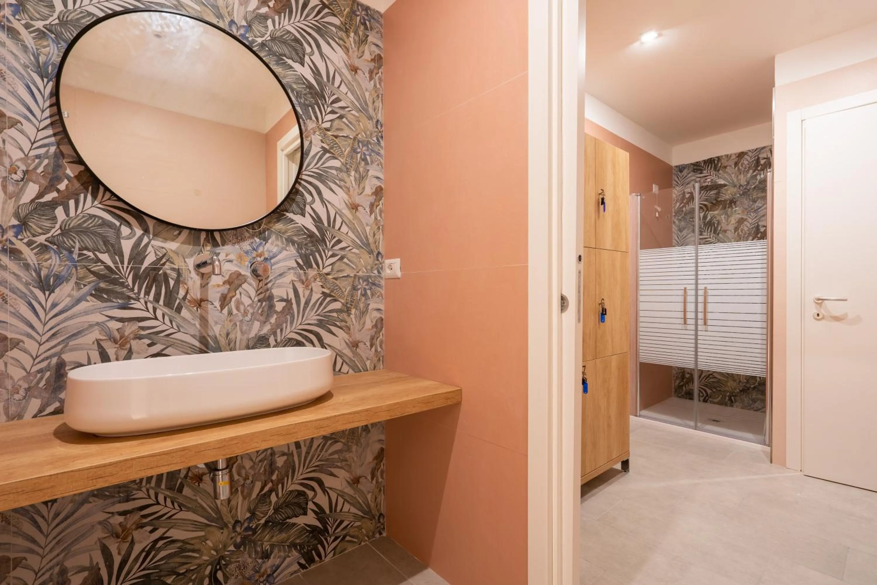 Shower in Horizon Hotel Badesi