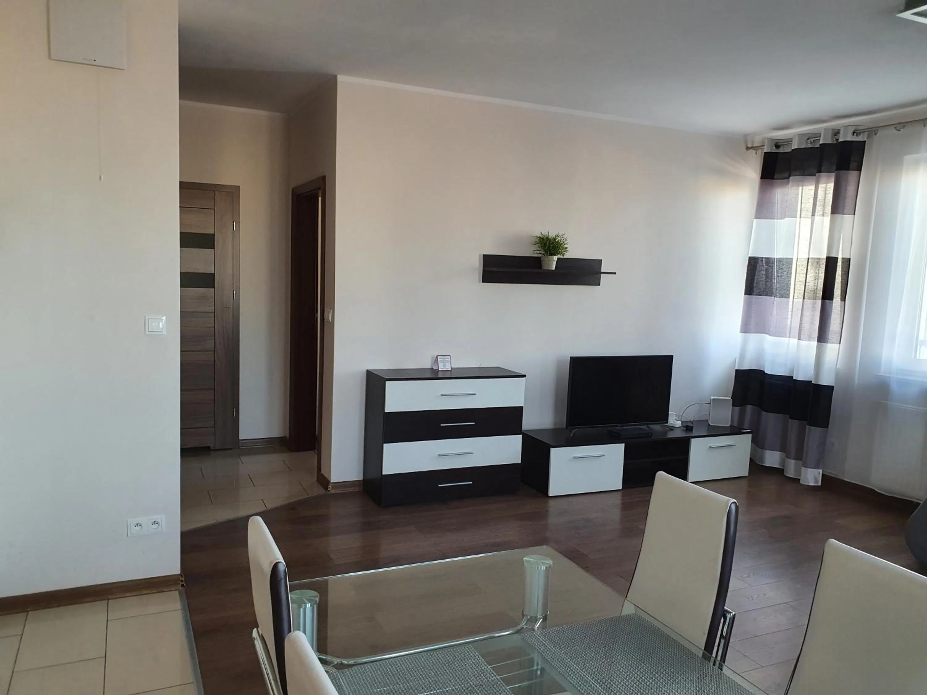 Bed in NotaBene Wola Apartment